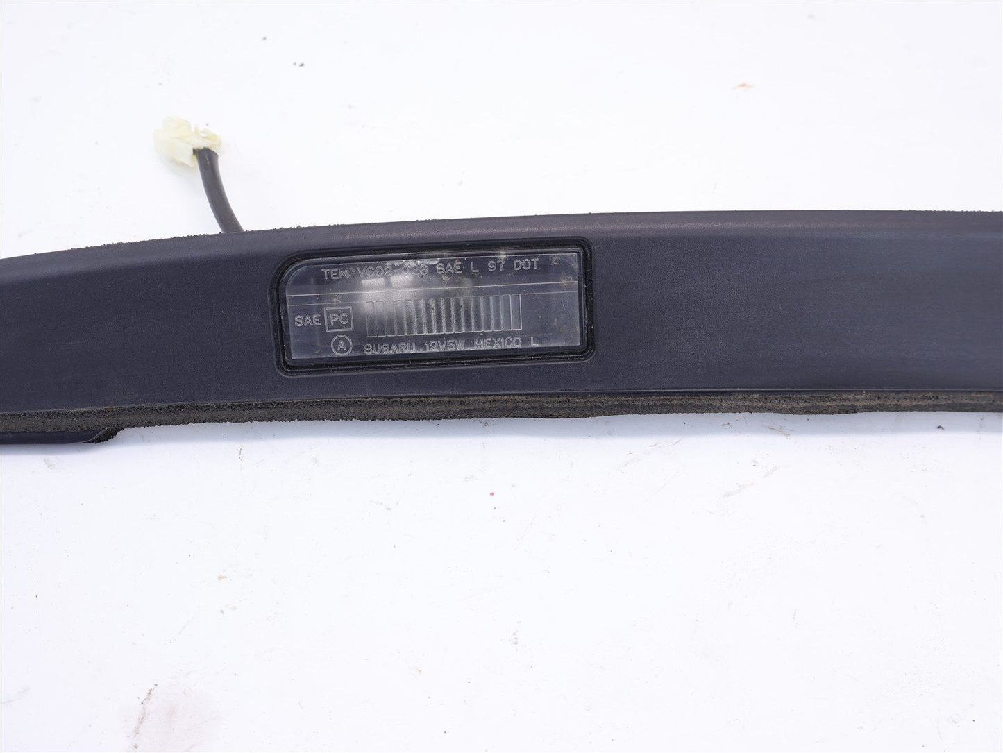 2005-2009 Subaru Legacy License Plate Light Trim Panel Trunk Lid Lamp SEDAN