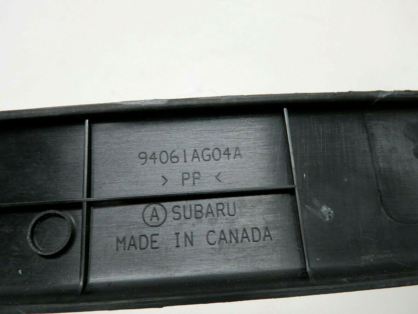2005-2009 Subaru Legacy Passenger Rear Door Sill Trim 94061AG04A RH Black