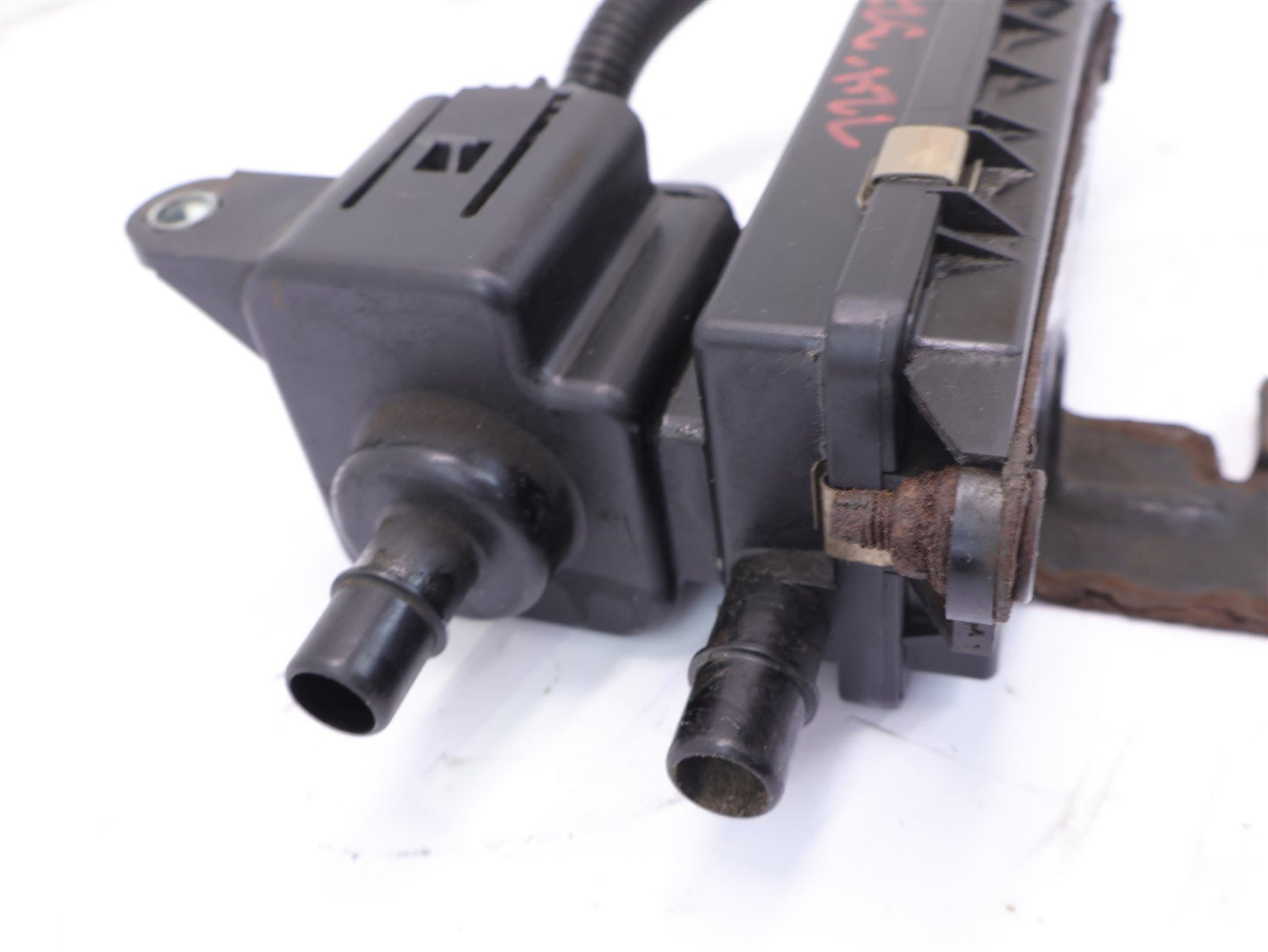 2014-2016 Subaru Forester Charcoal Check Valve Canister 20825AA00A Smog 14-16