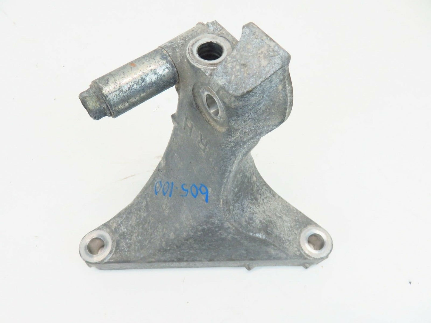 2015-19 Subaru Legacy Outback Transmission Bracket Motor Mount CVT Passenger RH