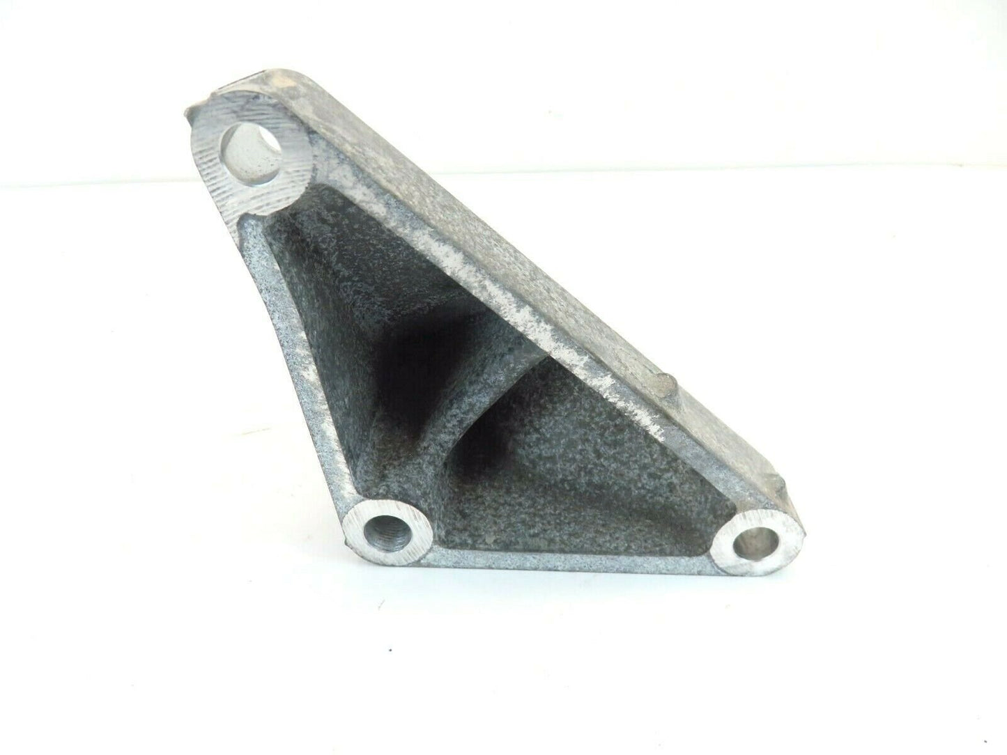 2015-19 Subaru Legacy Outback Transmission Bracket Motor Mount CVT Passenger RH