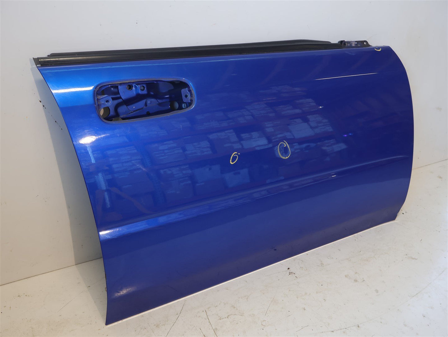 2002-2007 Subaru Impreza WRX Passenger Front Door RH 32J Black 02-07 641256