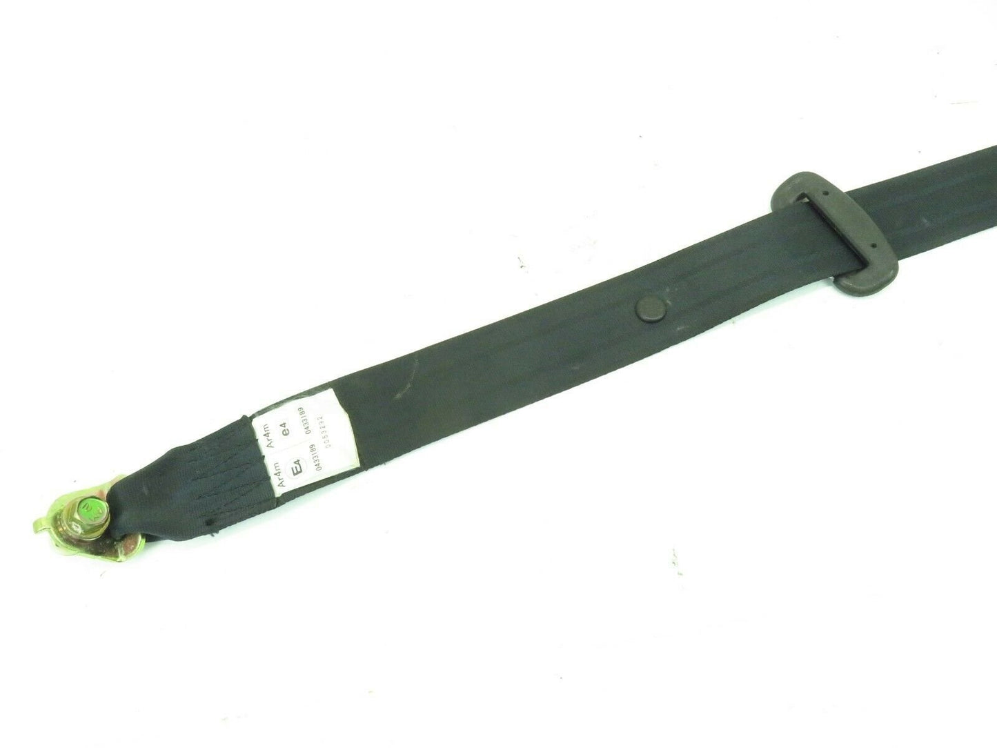 2004-2007 Subaru Impreza WRX & STI Sedan Center Rear Seat Belt Middle OEM 04-07
