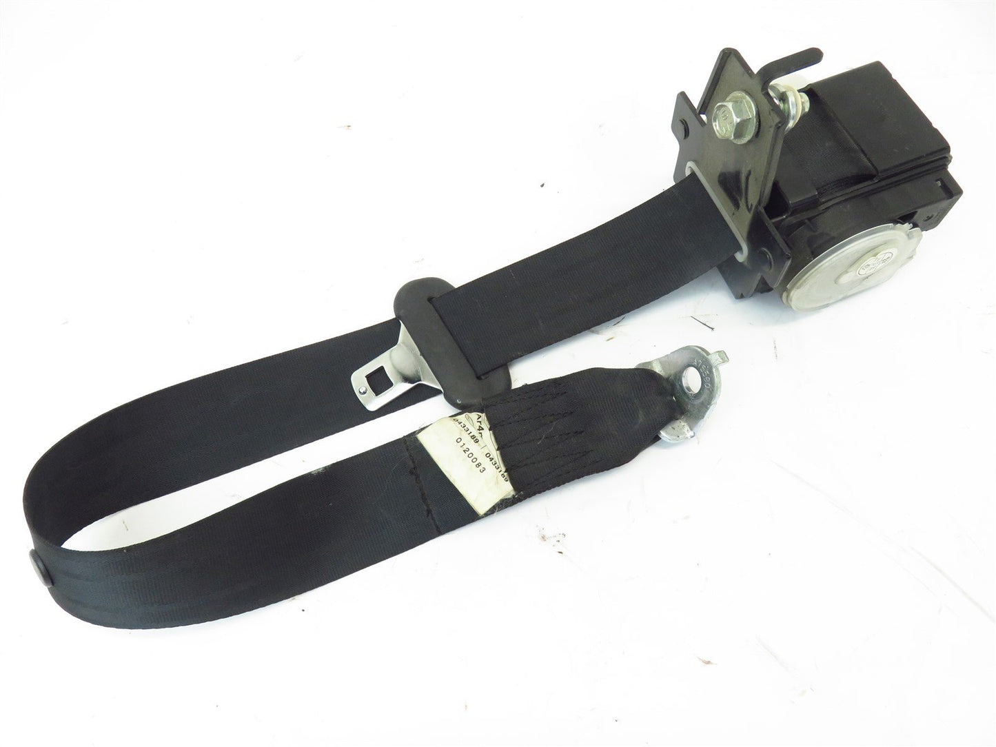 2004-2007 Subaru Impreza WRX & STI Sedan Center Rear Seat Belt Middle OEM 04-07
