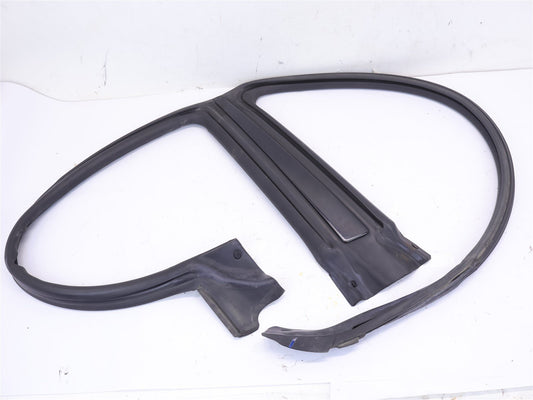 2002-2007 Subaru Impreza WRX Passenger Exterior Pillar Door Trim Seal RH SEDAN