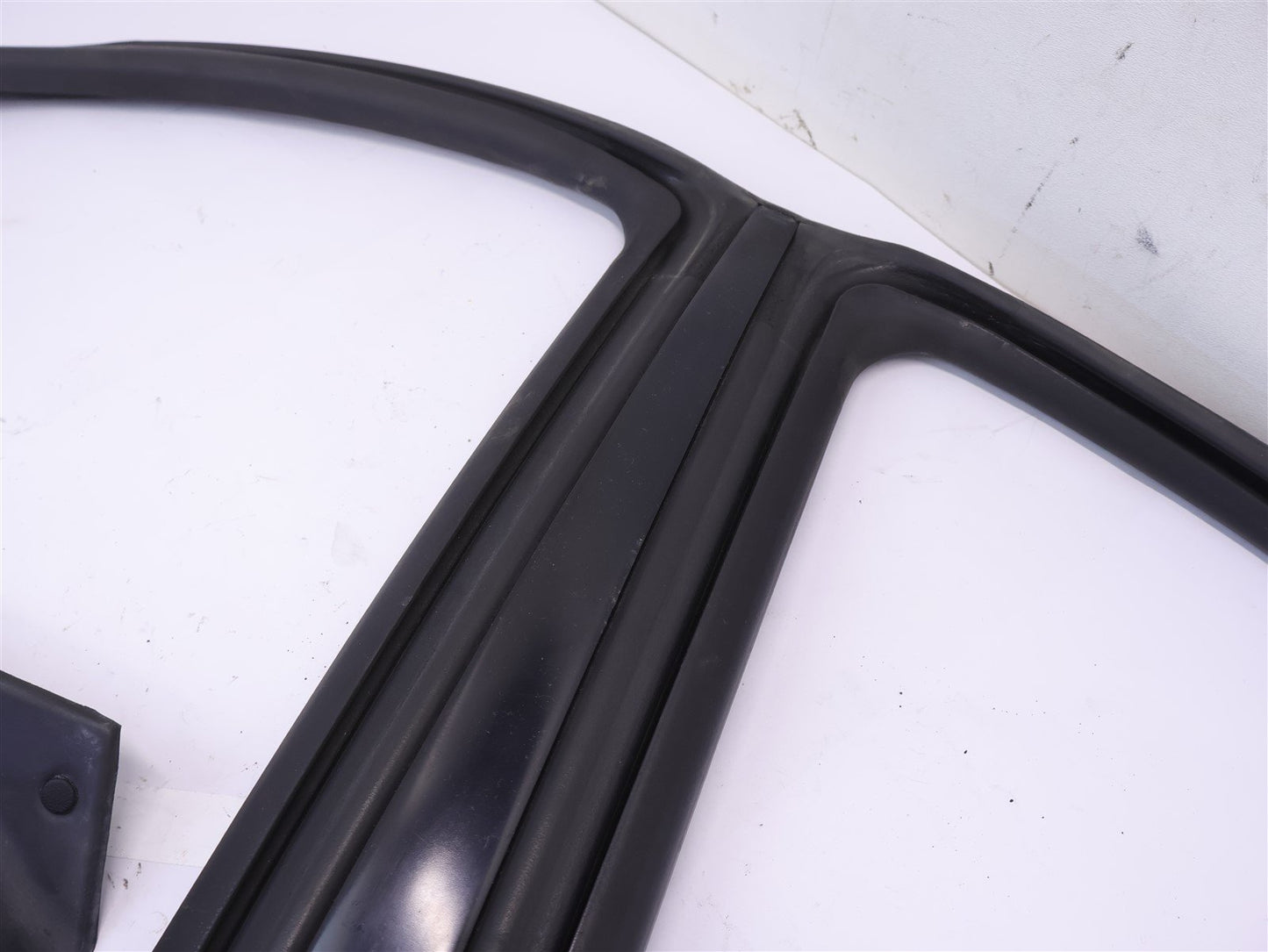 2002-2007 Subaru Impreza WRX Passenger Exterior Pillar Door Trim Seal RH SEDAN