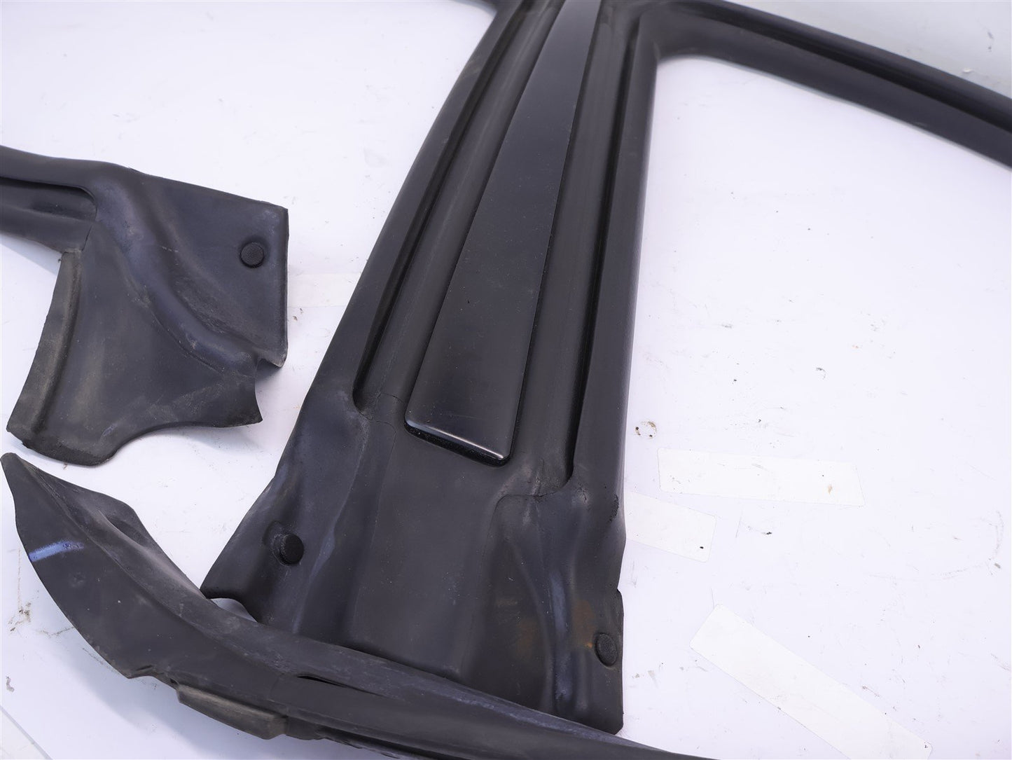 2002-2007 Subaru Impreza WRX Passenger Exterior Pillar Door Trim Seal RH SEDAN