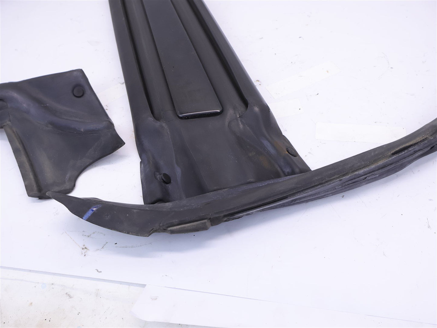 2002-2007 Subaru Impreza WRX Passenger Exterior Pillar Door Trim Seal RH SEDAN