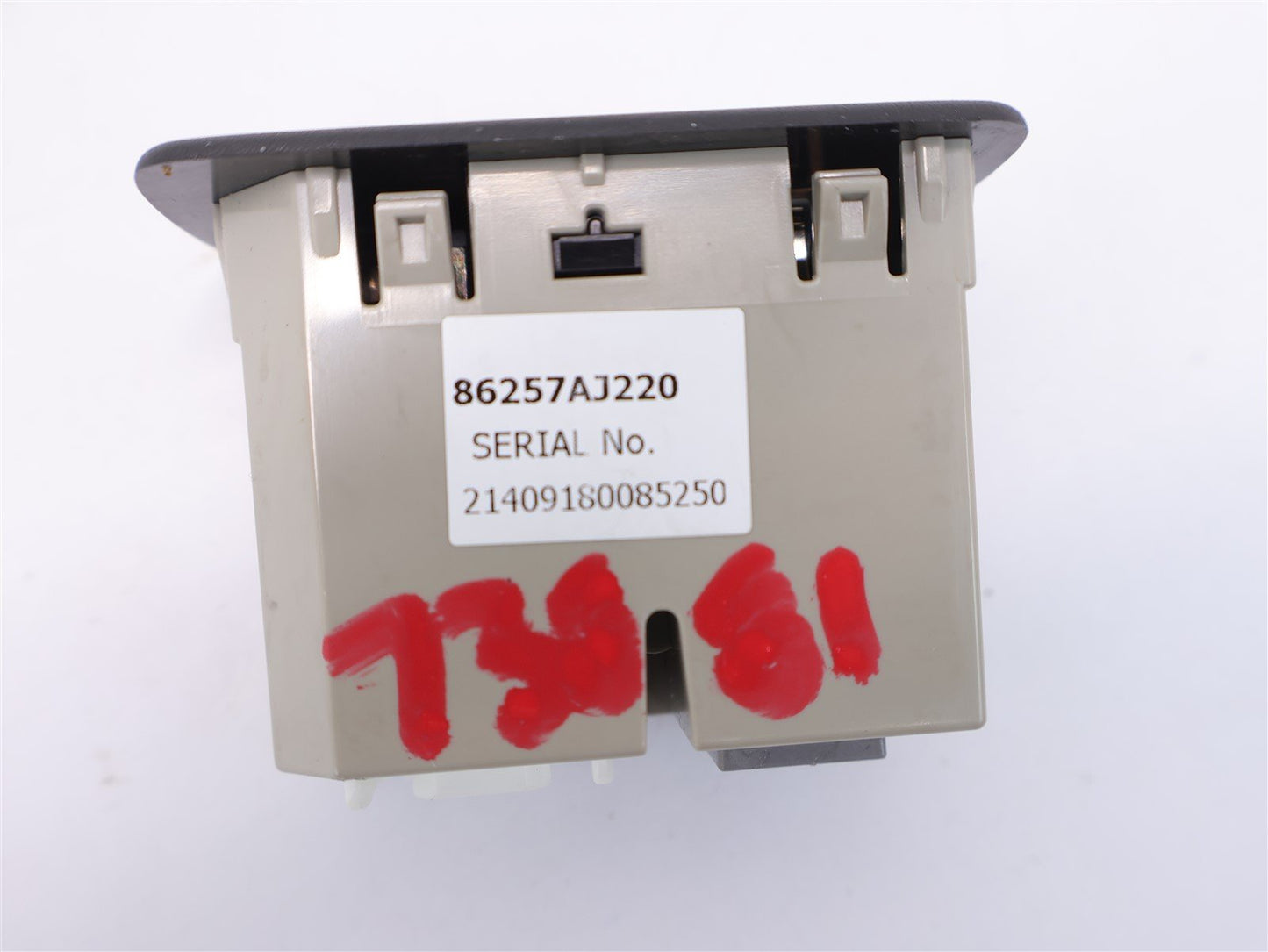 2015 Subaru WRX & STI Auxiliary Jack Port Aux Unit USB 86257AJ220 15 Forester