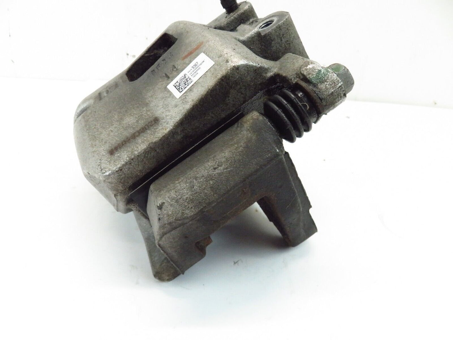 2018-2020 Buick Regal TourX Passenger Front Brake Caliper 33k RH Right OEM 18-20