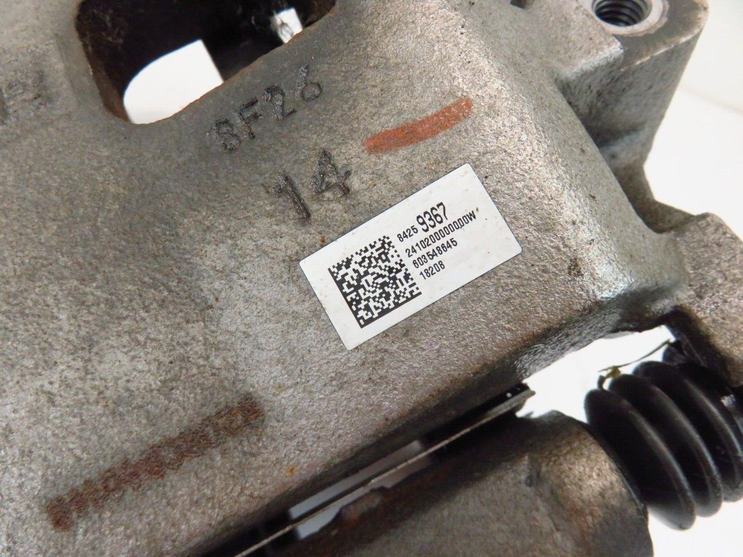 2018-2020 Buick Regal TourX Passenger Front Brake Caliper 33k RH Right OEM 18-20