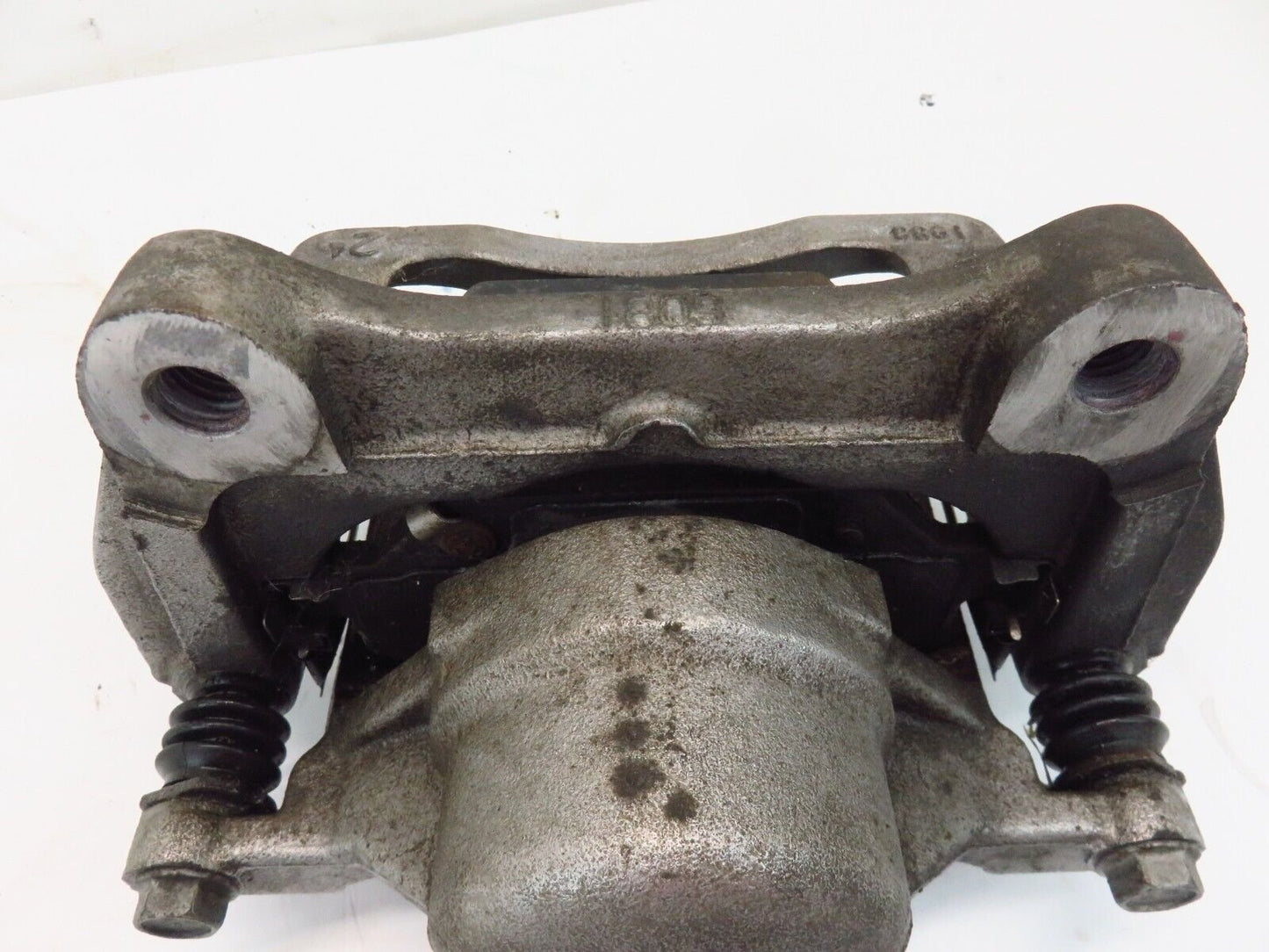 2018-2020 Buick Regal TourX Passenger Front Brake Caliper 33k RH Right OEM 18-20