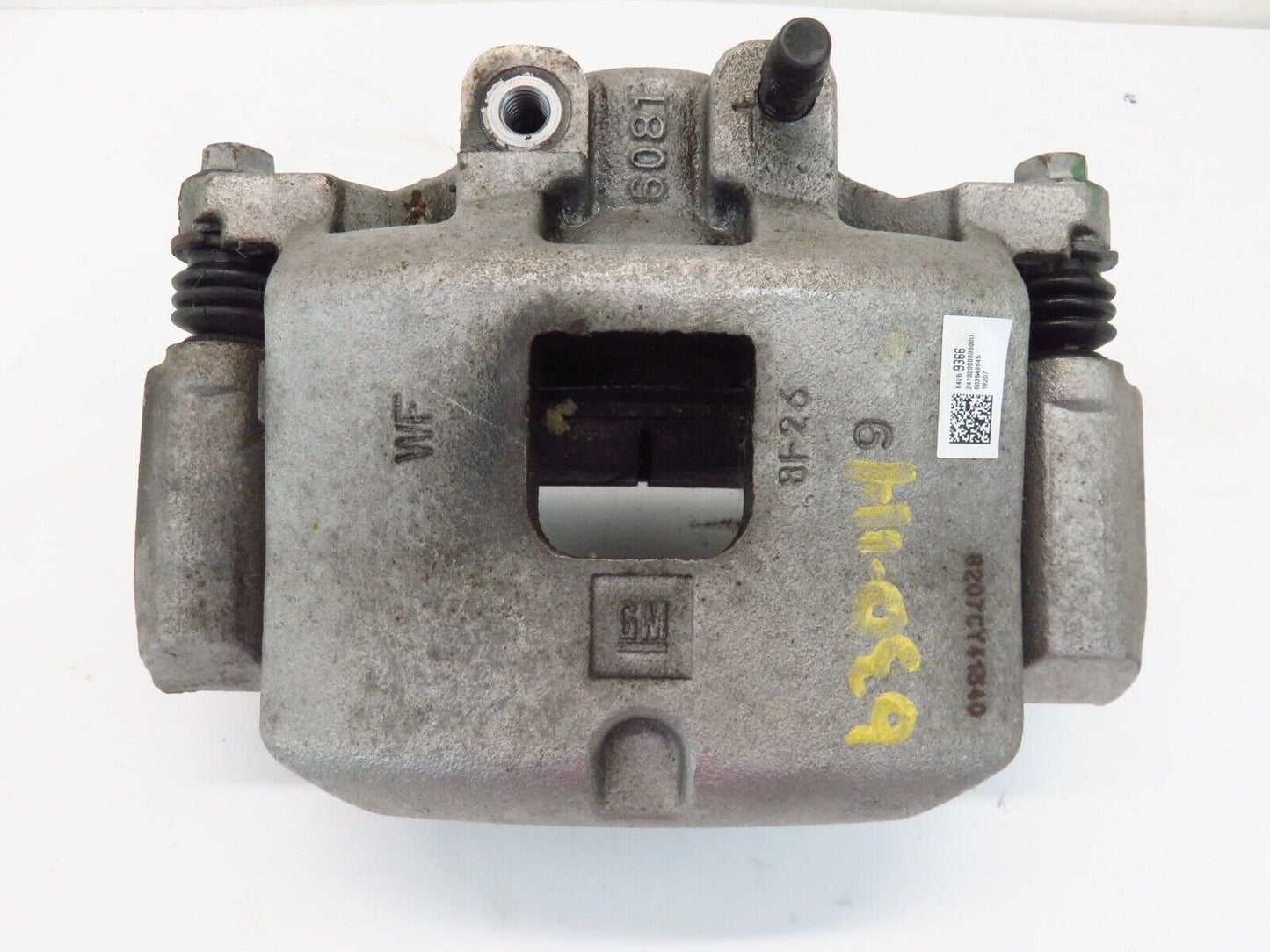 2018 2020 Buick Regal TourX Driver Front Brake Caliper 33k LH Left OEM 18-20