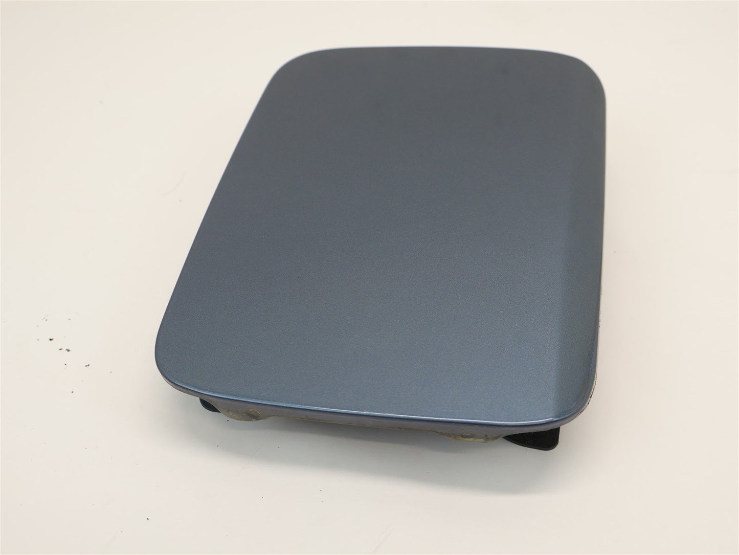 2005-2009 Subaru Legacy GT SEDAN Fuel Gas Door Lid Cover 65Z Gray OEM Scratch