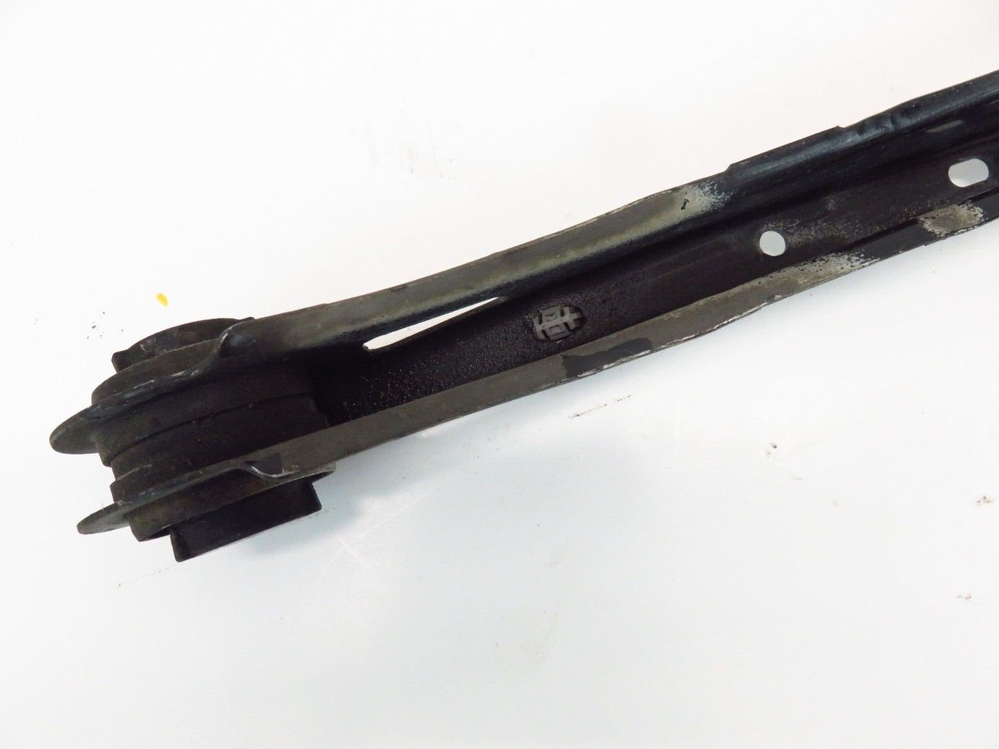 2018-2019 Buick Regal TourX Rear Upper Control Arm Toe Link RH Passenger OEM