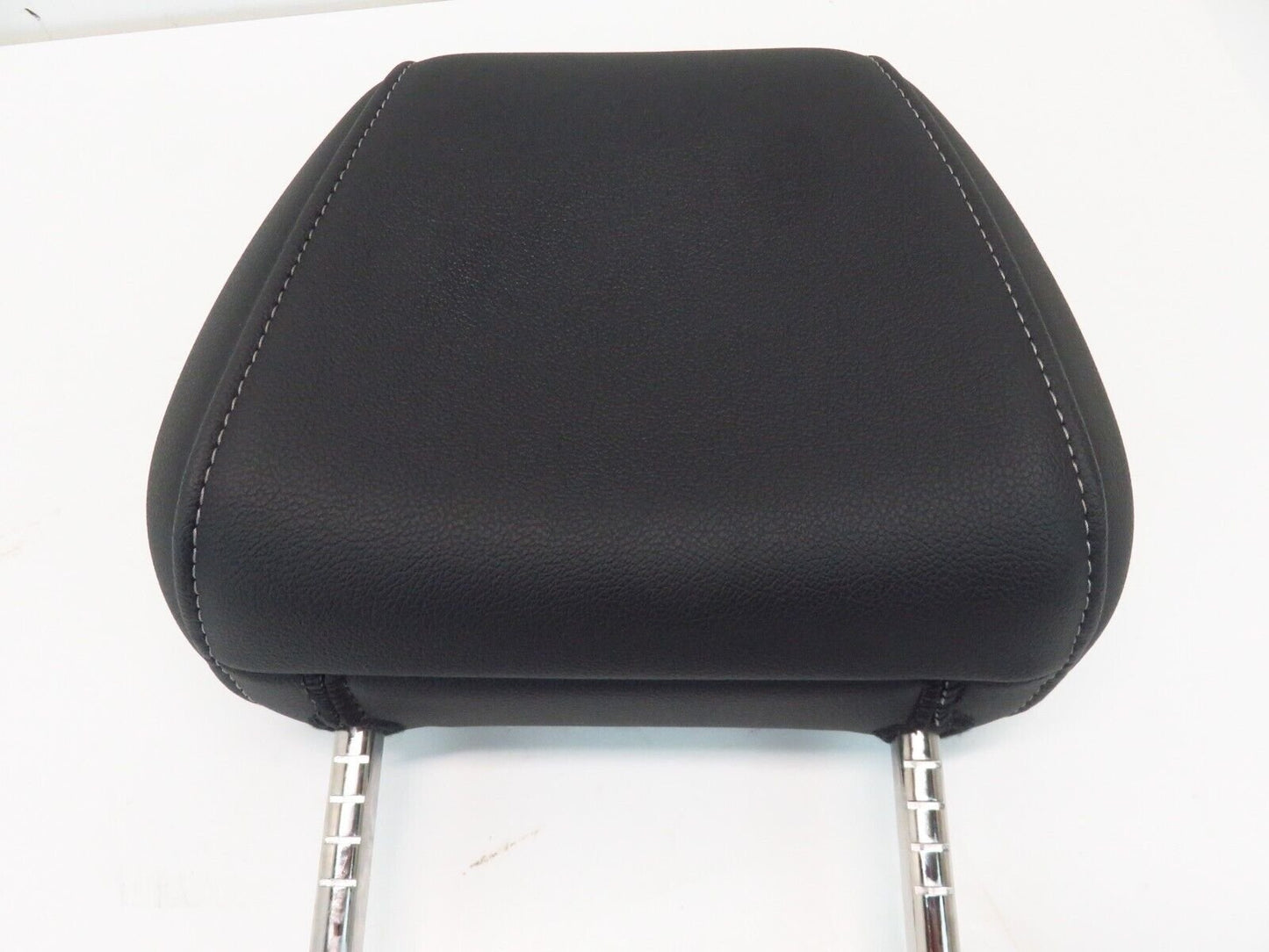 2018-2020 Buick Regal TourX FRONT Seat Headrest Black Leather LH or RH OEM
