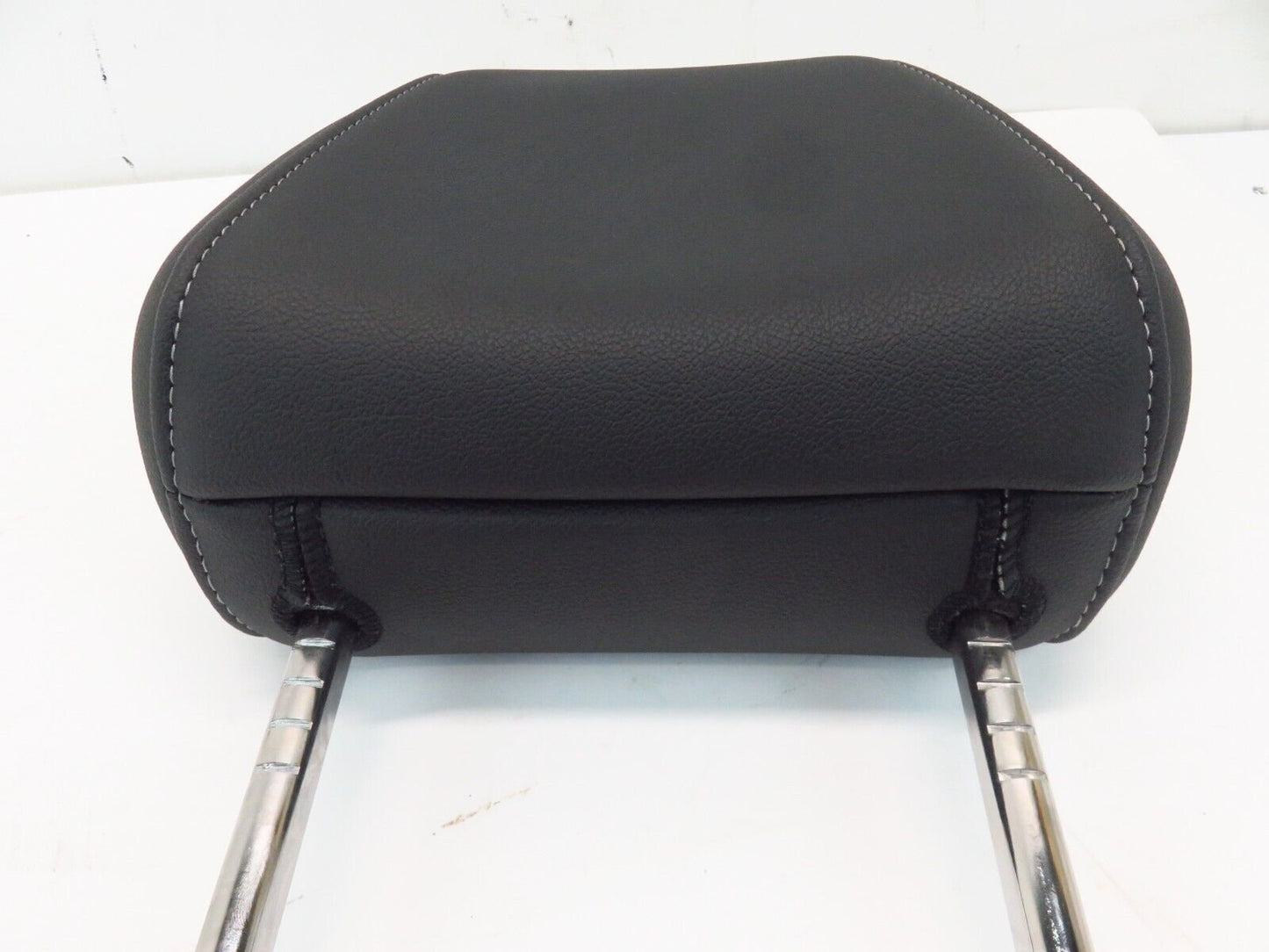 2018-2020 Buick Regal TourX FRONT Seat Headrest Black Leather LH or RH OEM