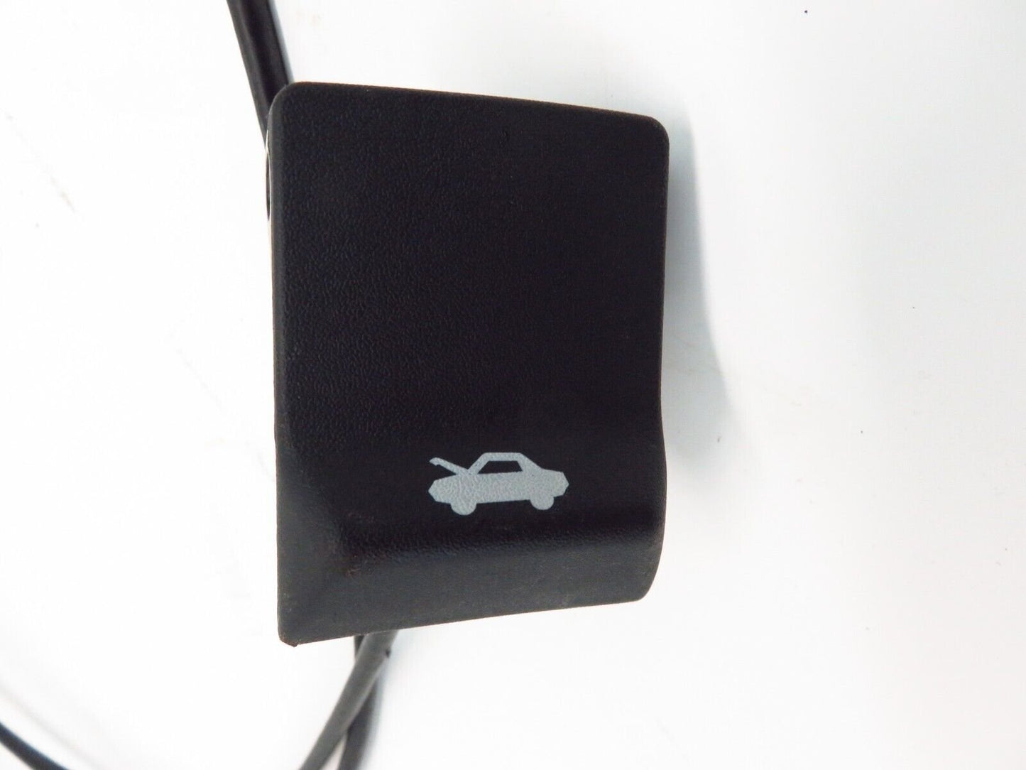 2018-2020 Buick Regal TourX Hood Release Cable w/ Handle Line Pull OEM 18-20