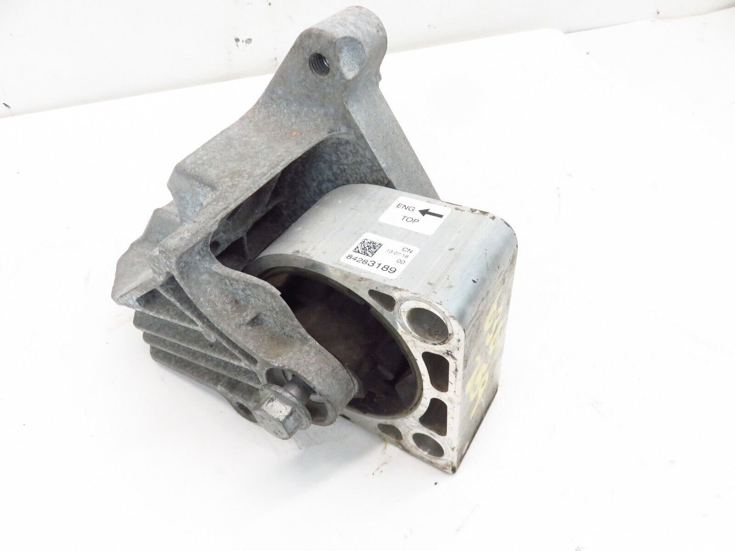 2018-2020 Buick Regal TourX Transmission Rear Lower Mount Bracket 2.0L 84283189