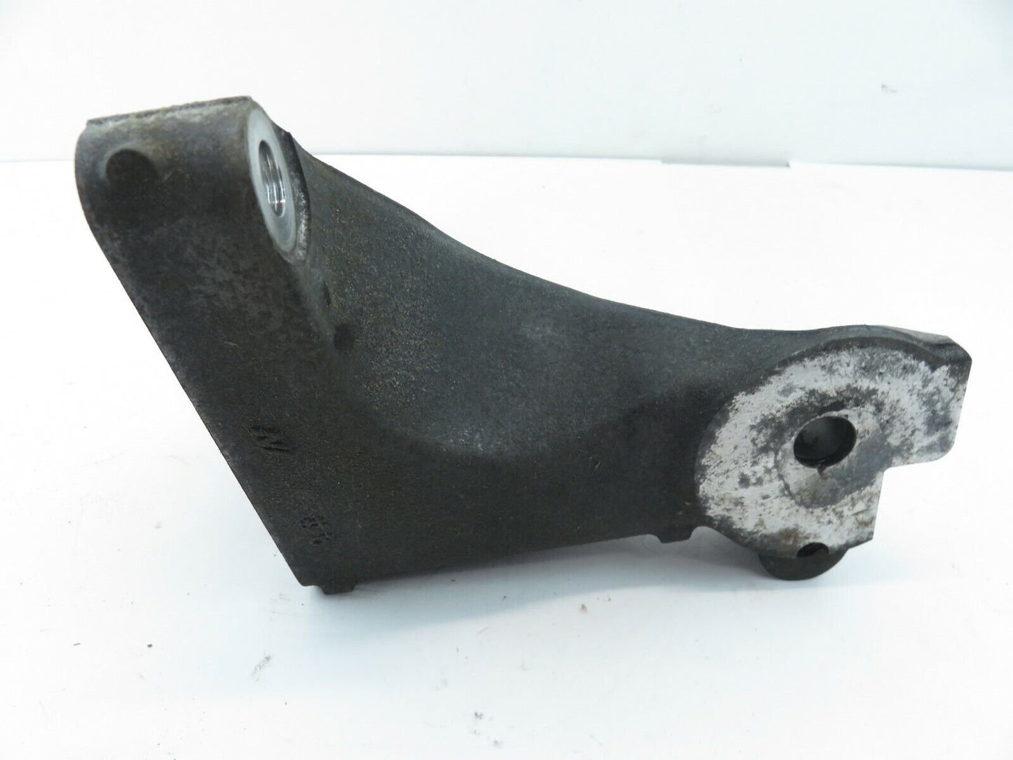 2013 Subaru Outback CVT Transmission Bracket Mount Passenger RH Right Side 10-19