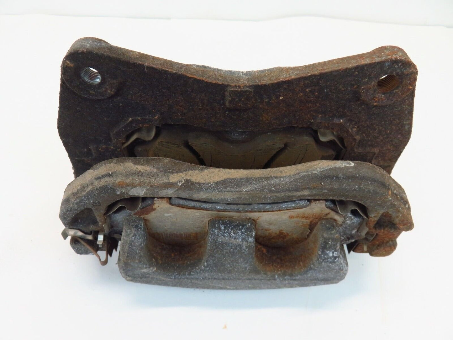 17-19 Subaru Outback Passenger Front Brake Caliper RH Right OEM 2017-2019