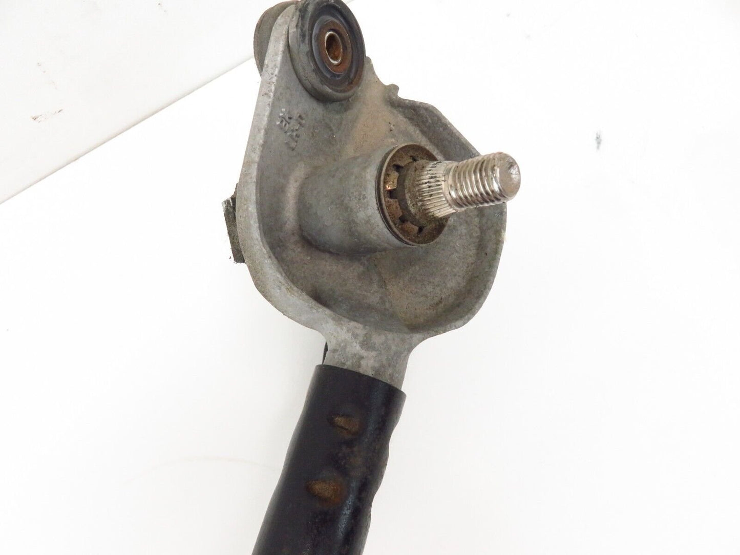 2010-2016 Hyundai Genesis Coupe Front Windshield Wiper Motor Linkage 98100-2M000