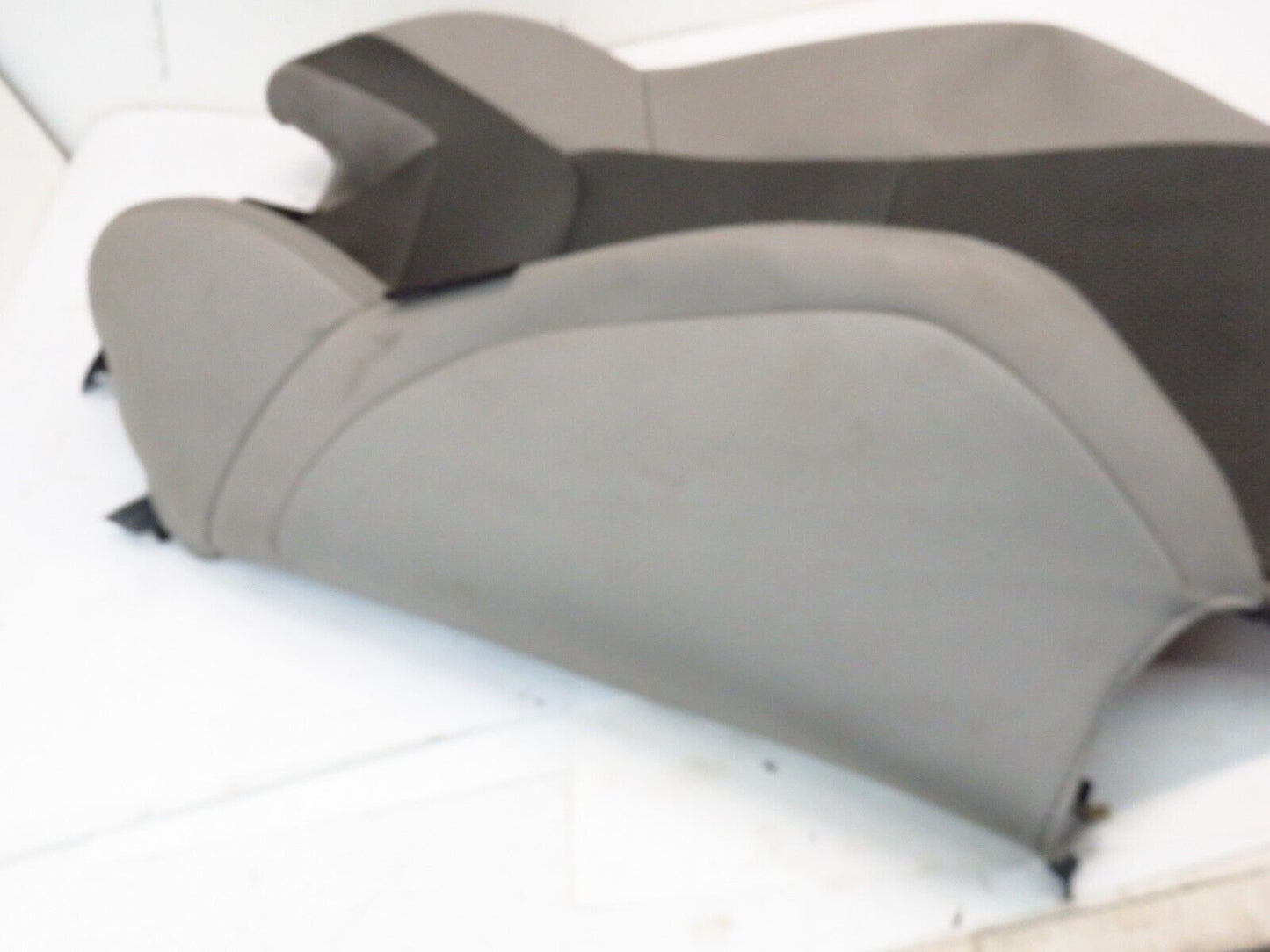 2014-2016 Hyundai Genesis COUPE Passenger Front Seat UPPER Cover Skin RH Top OEM