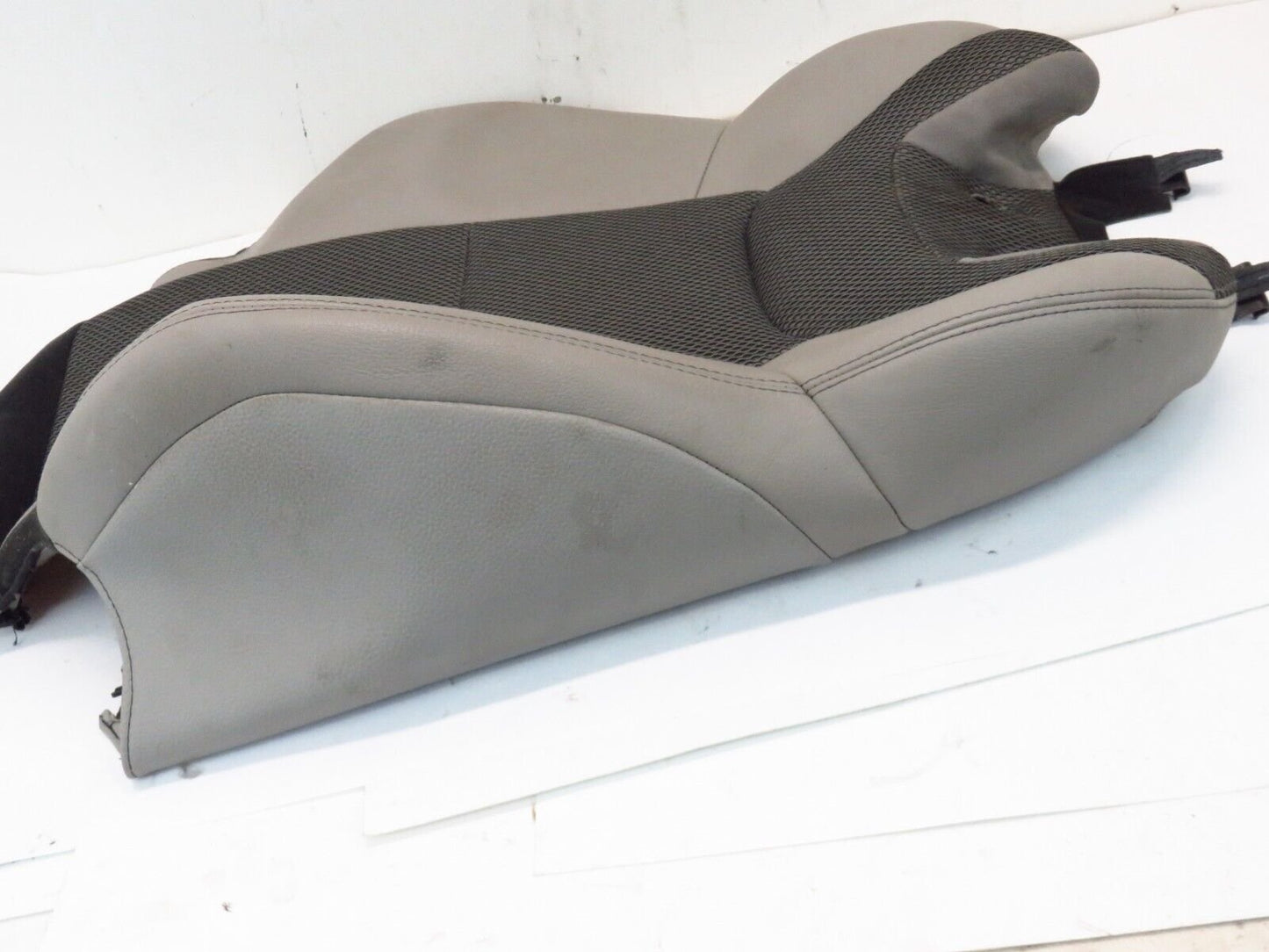 2014-2016 Hyundai Genesis COUPE Passenger Front Seat UPPER Cover Skin RH Top OEM