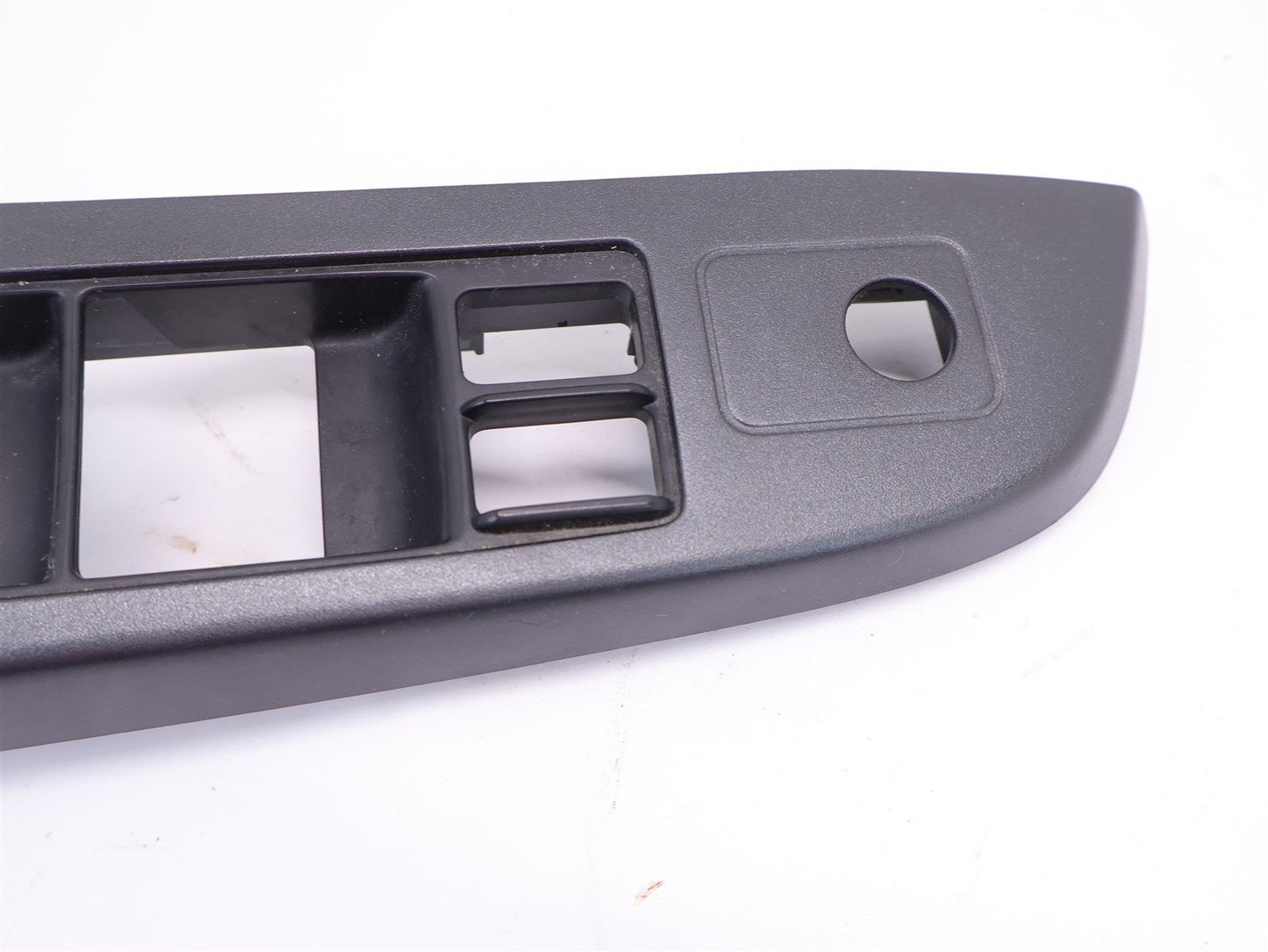 2013-2014 Subaru Crosstrek Driver Front Window Switch Trim 94263FJ030 LH 13-14