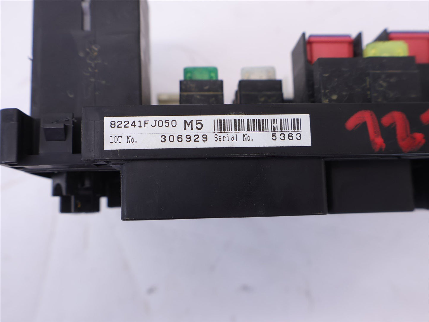 2013-2014 Subaru XV Crosstrek Engine Fuse Block Box Panel 82241FJ050 OEM 13-14