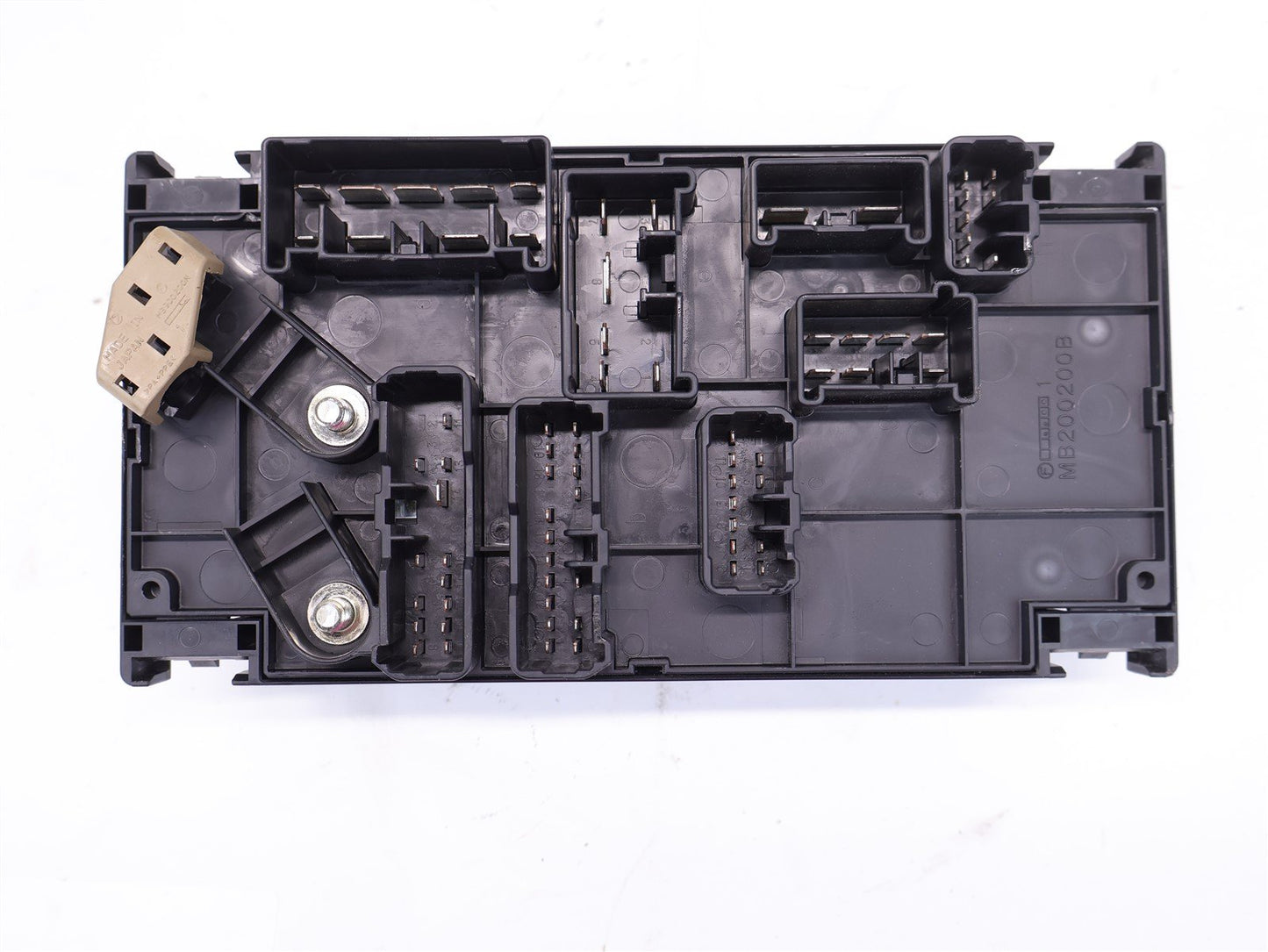 2013-2014 Subaru XV Crosstrek Engine Fuse Block Box Panel 82241FJ050 OEM 13-14
