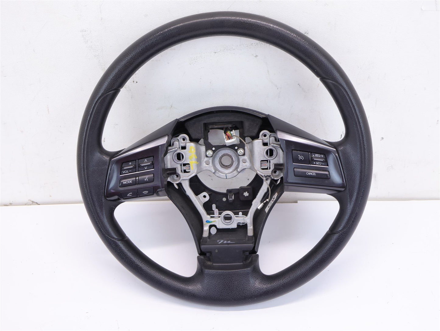 2013 Subaru XV Crosstrek Driver Wheel OEM w/ Switches OEM