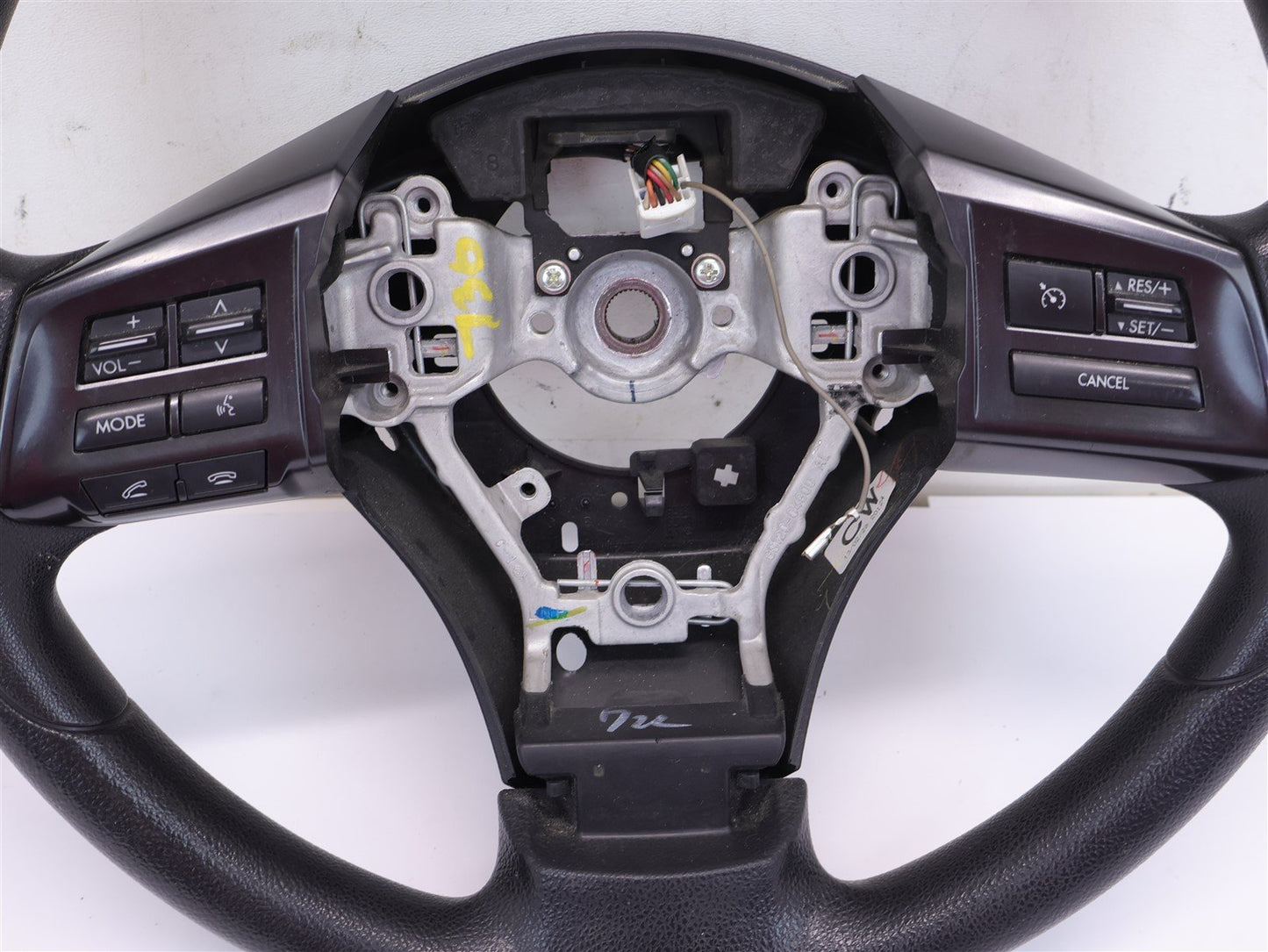 2013 Subaru XV Crosstrek Driver Wheel OEM w/ Switches OEM