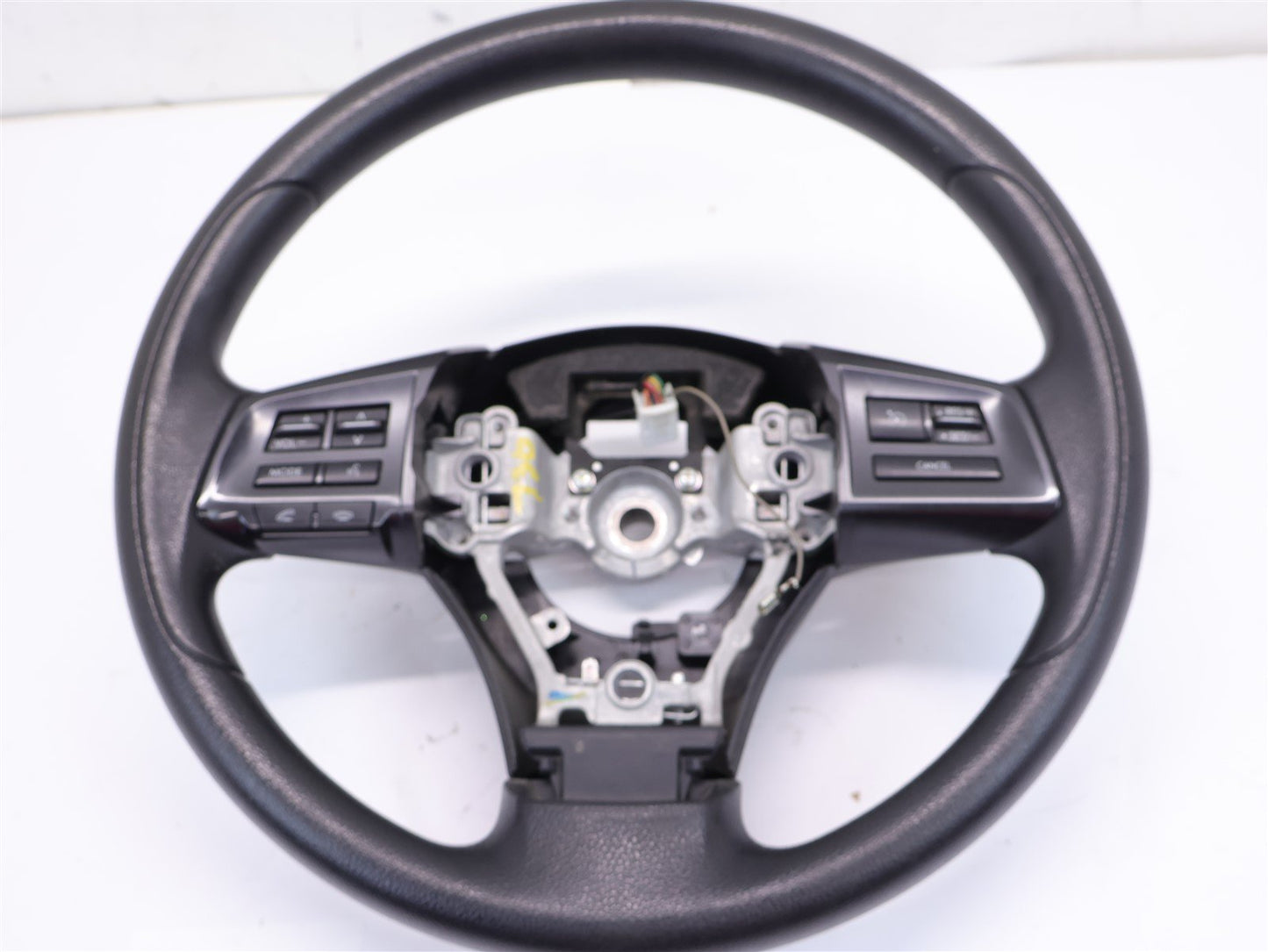 2013 Subaru XV Crosstrek Driver Wheel OEM w/ Switches OEM