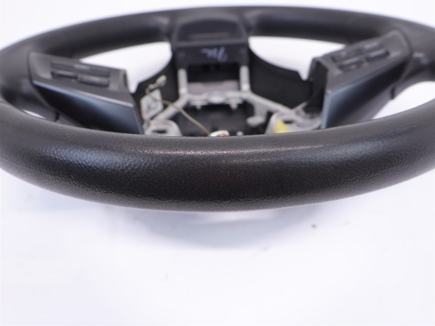 2013 Subaru XV Crosstrek Driver Wheel OEM w/ Switches OEM