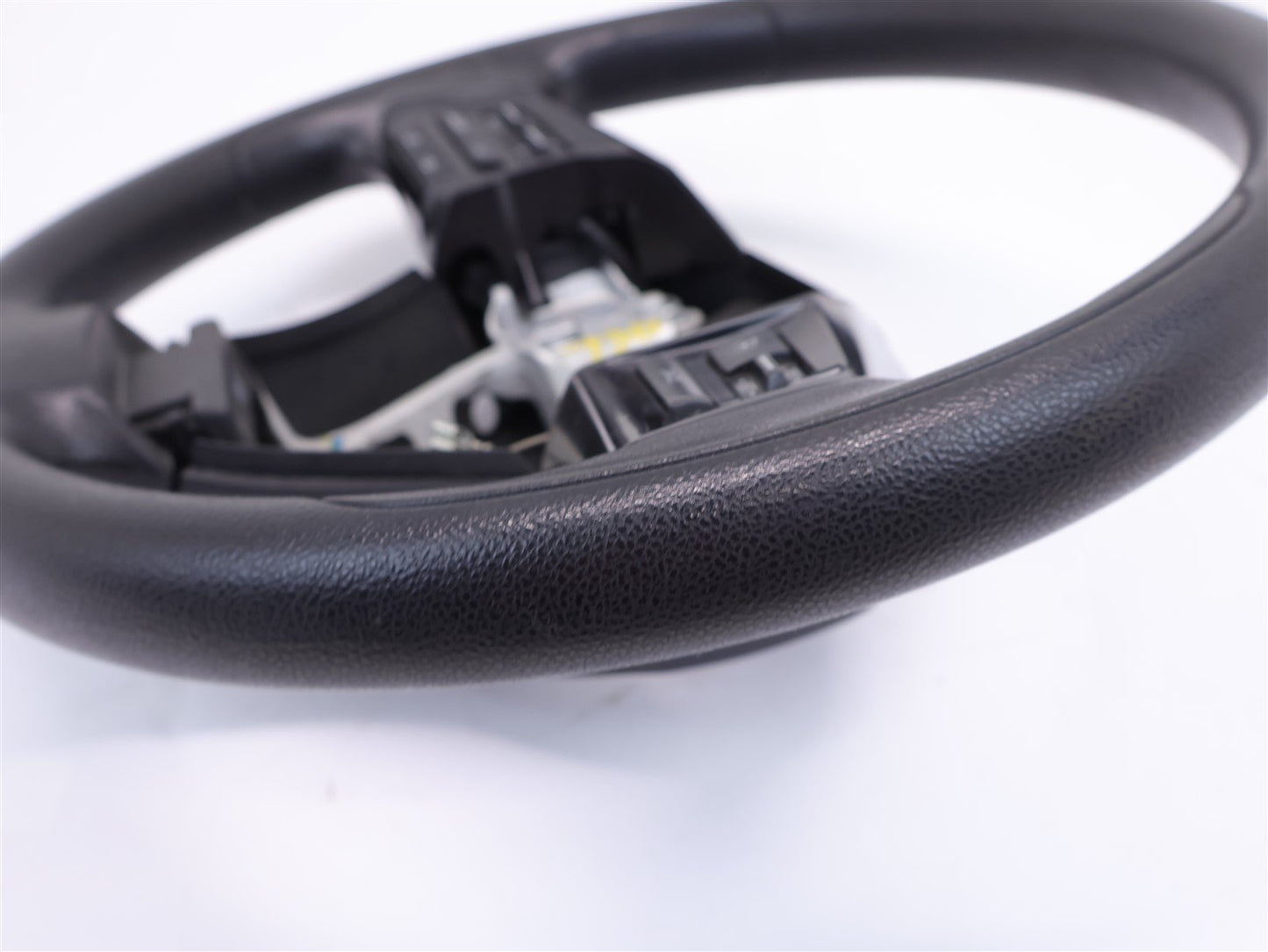 2013 Subaru XV Crosstrek Driver Wheel OEM w/ Switches OEM