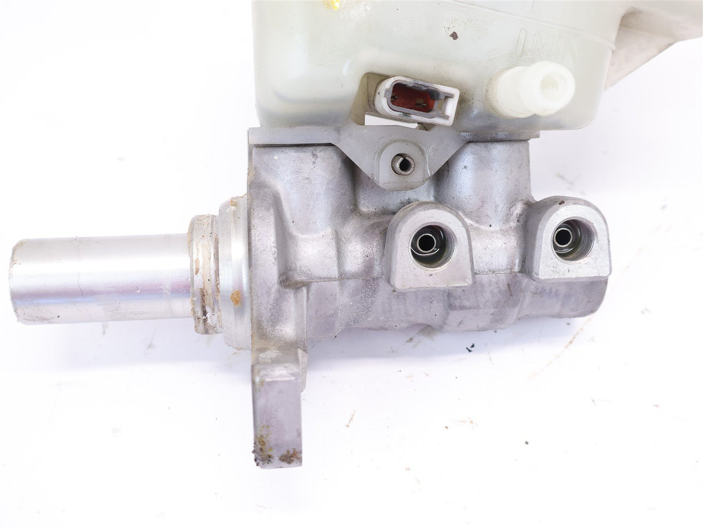 2014 Subaru XV Crosstrek Brake Master Cylinder Manual Trans OEM 13 14 15