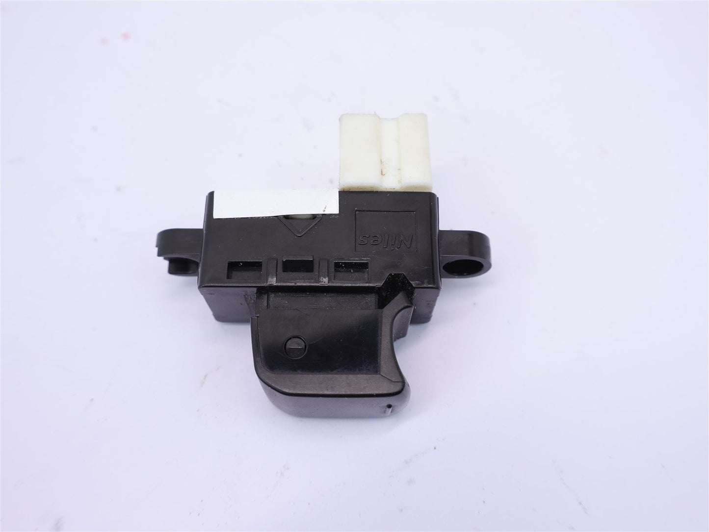 2013-2014 Subaru XV Crosstrek Rear Door Window Switch RH Front OEM 13-14