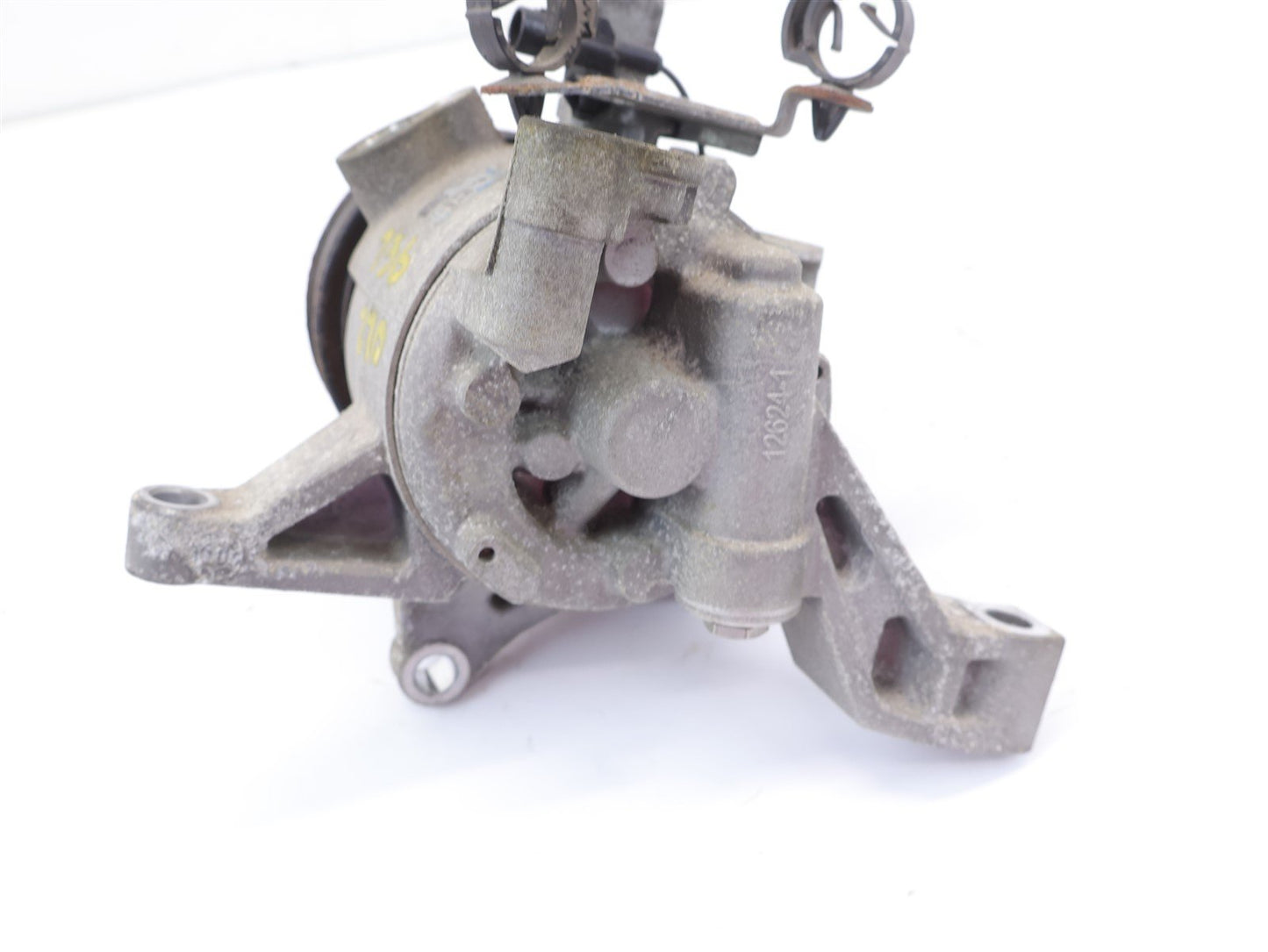 2013 Subaru XV Crosstrek AC Compressor Pump 73111FJ000 OEM 13