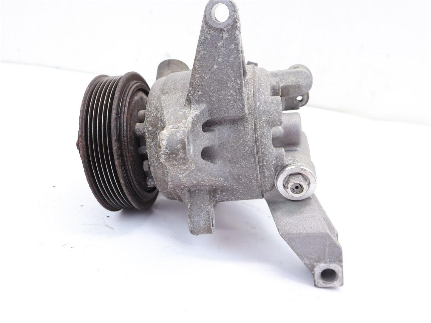 2013 Subaru XV Crosstrek AC Compressor Pump 73111FJ000 OEM 13