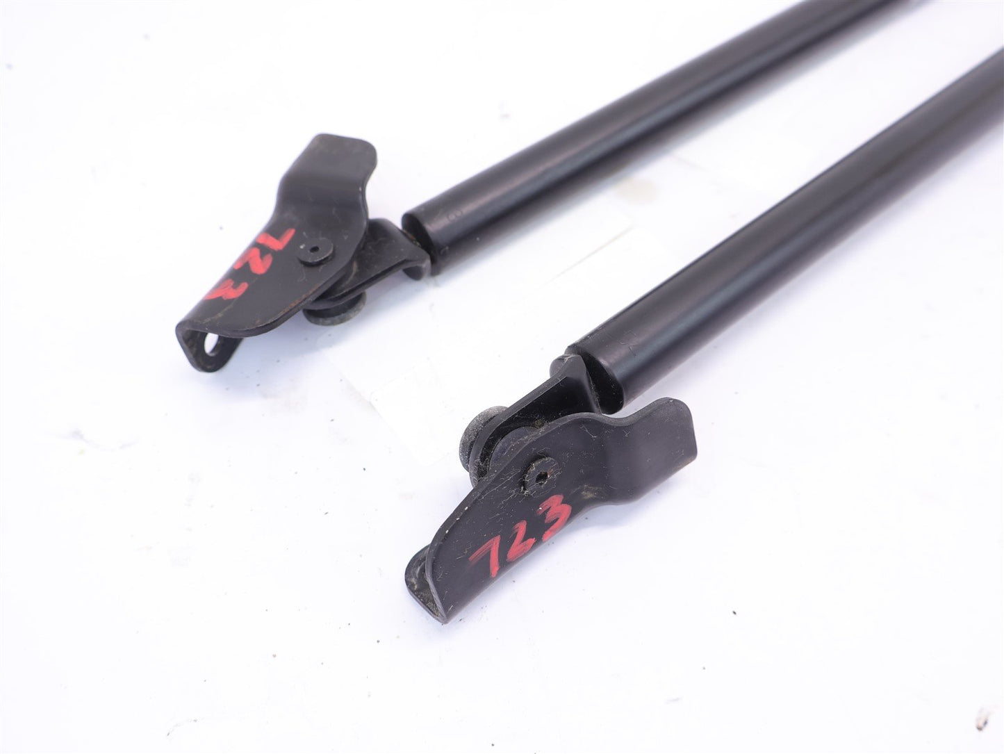 2013-2014 Subaru Crosstrek Hatch Shock Rear Lift Gate Pair Damper Support OEM