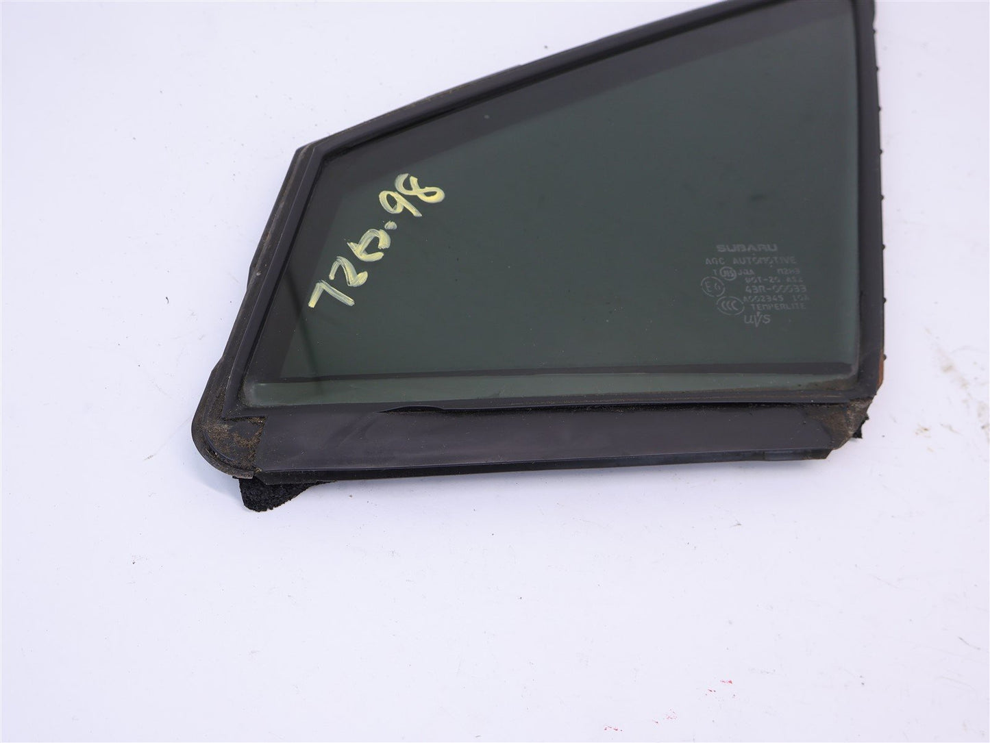 2015-2021 Subaru WRX Driver Front Door Vent Glass Corner LH Left Side OEM