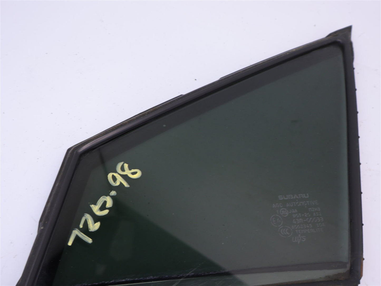 2015-2021 Subaru WRX Driver Front Door Vent Glass Corner LH Left Side OEM