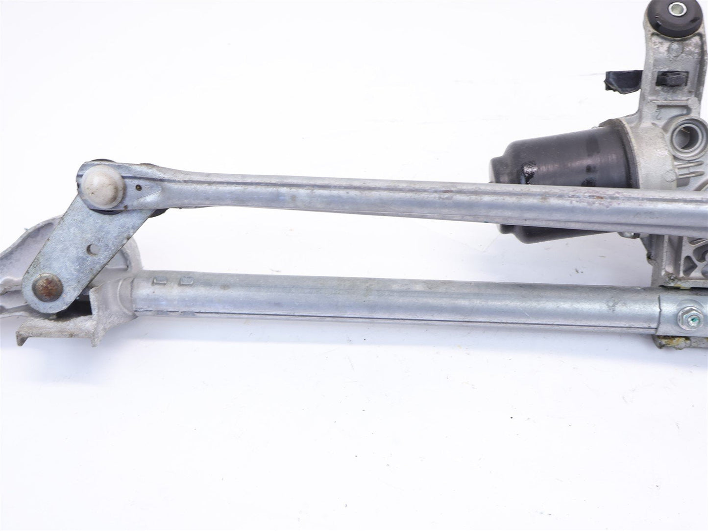 2010-2014 Subaru Legacy Outback Front Wiper Motor w/ Linkage Windshield OEM