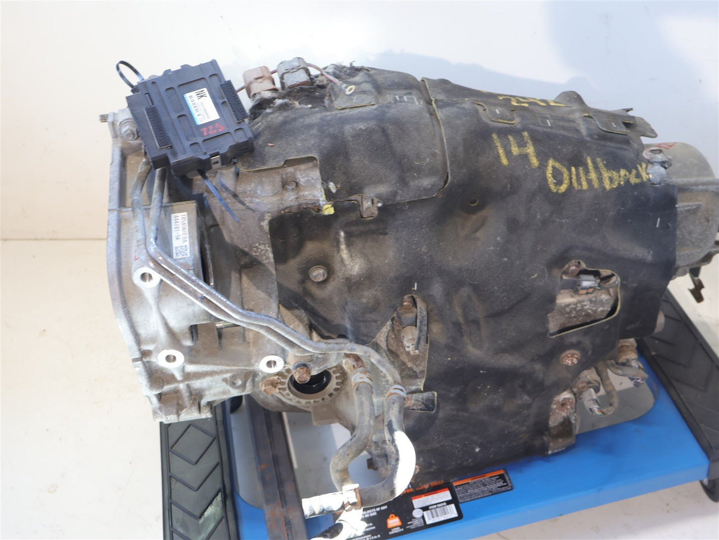 2014 Subaru Outback Automatic Transmission 2.5l Auto CVT w/ Module 122k OEM