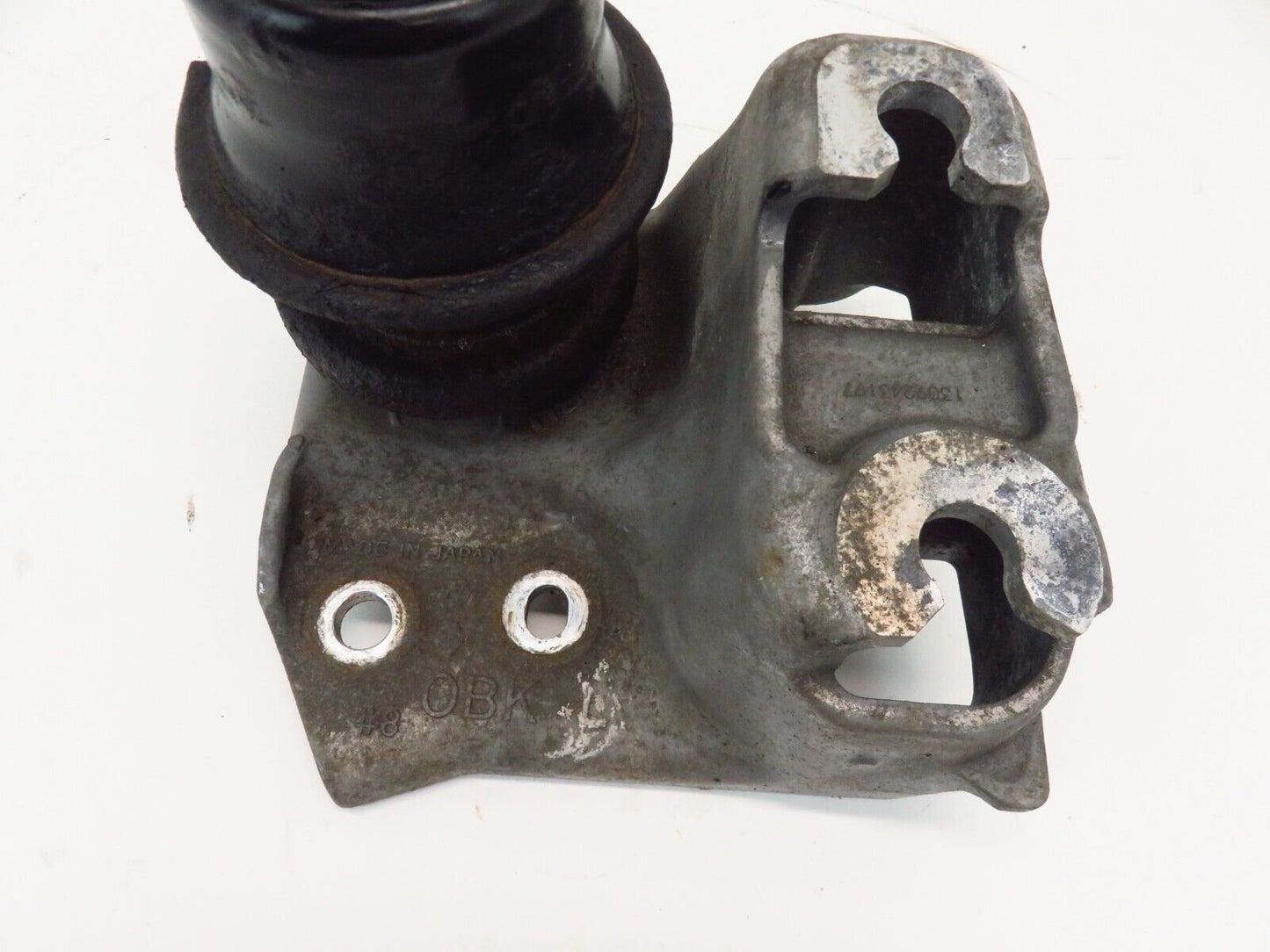 2013 Subaru Outback Driver Motor Mount Bracket LH Left Side OEM 2010-2014