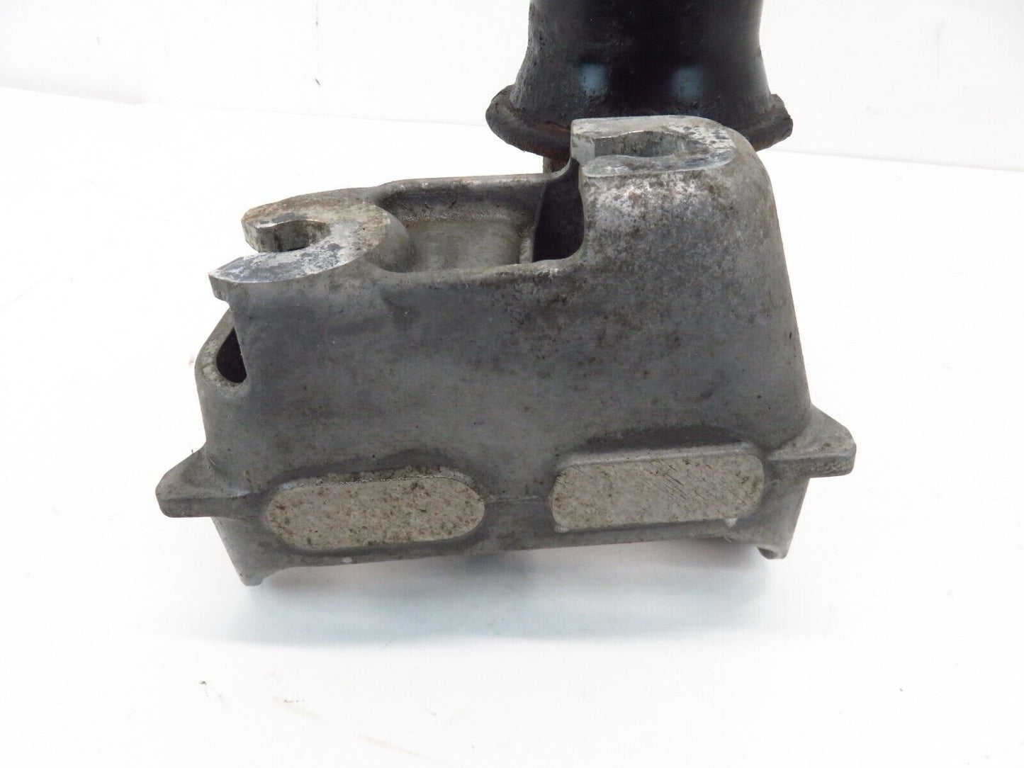 2013 Subaru Outback Driver Motor Mount Bracket LH Left Side OEM 2010-2014