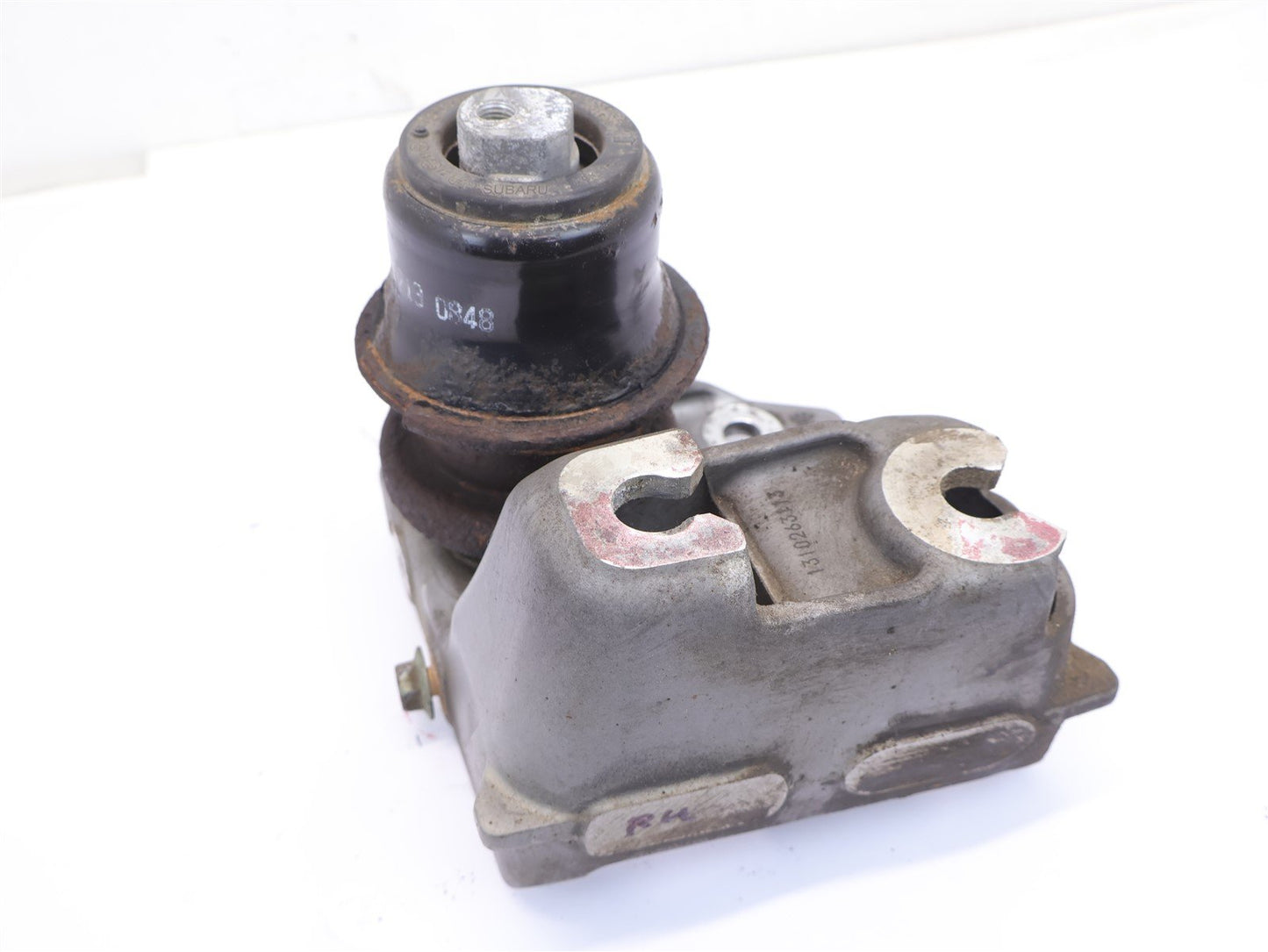 2010-2013 Subaru Outback Passenger Motor Mount Engine Bracket RH Right OEM