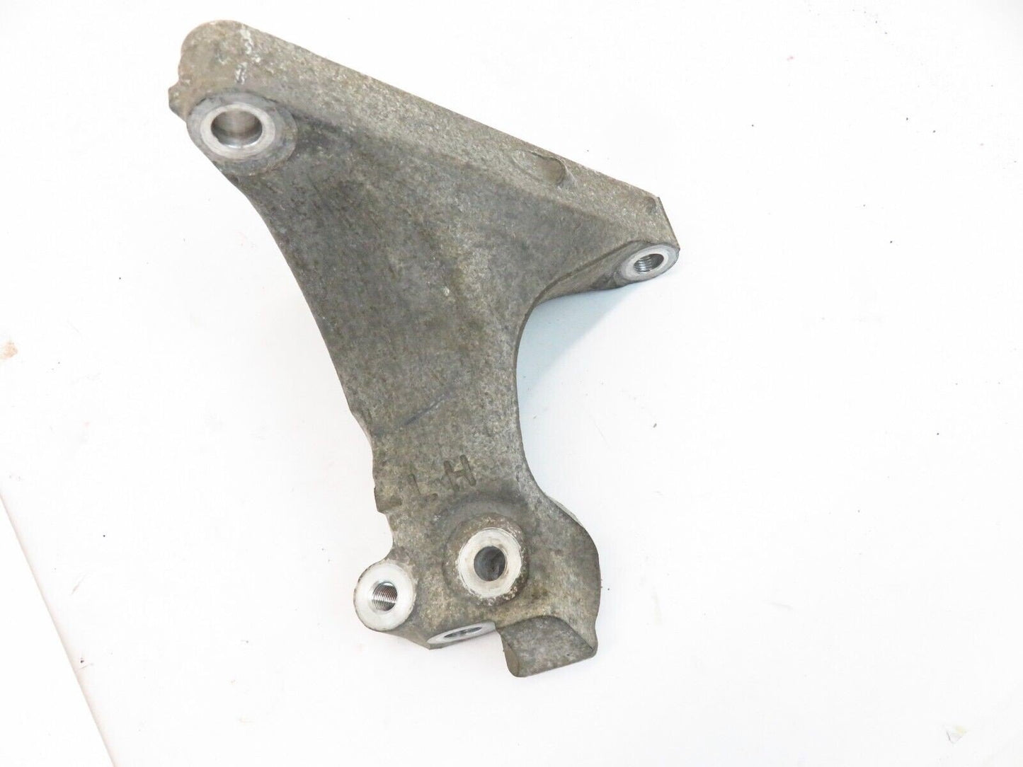 2010-2014 Subaru Outback Transmission Motor Bracket 2.5L CVT Driver LH 85k OEM