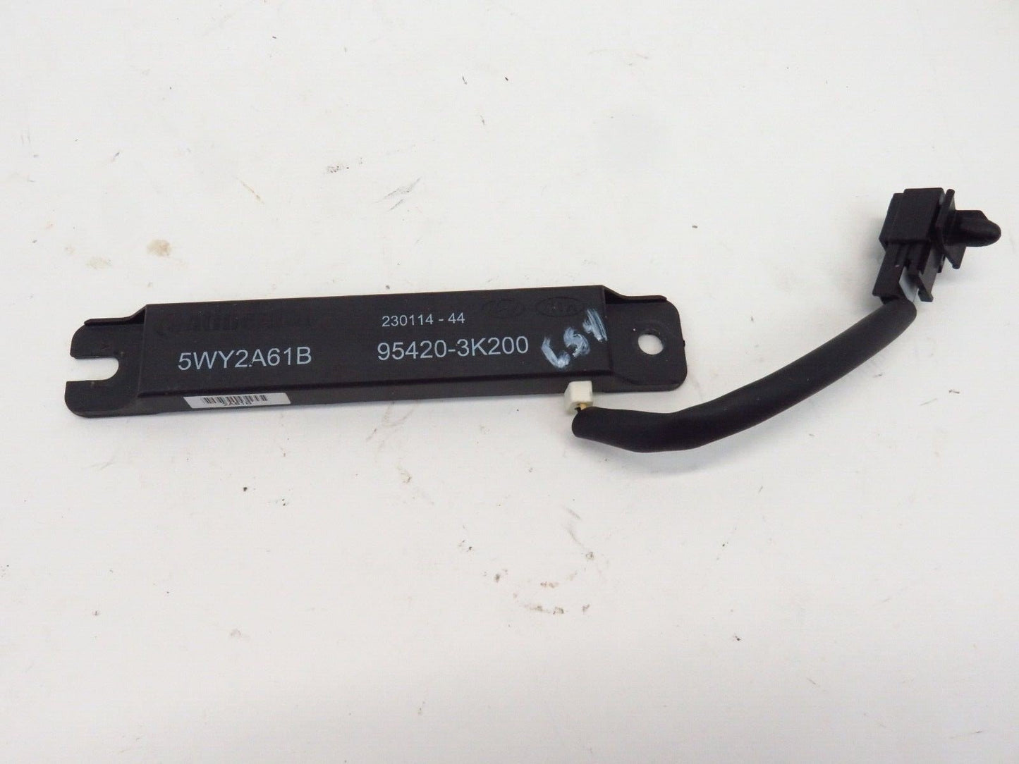 2012-2014 Hyundai Genesis Coupe 2.0T Smart Key Antenna Module 95420-3K200 OEM